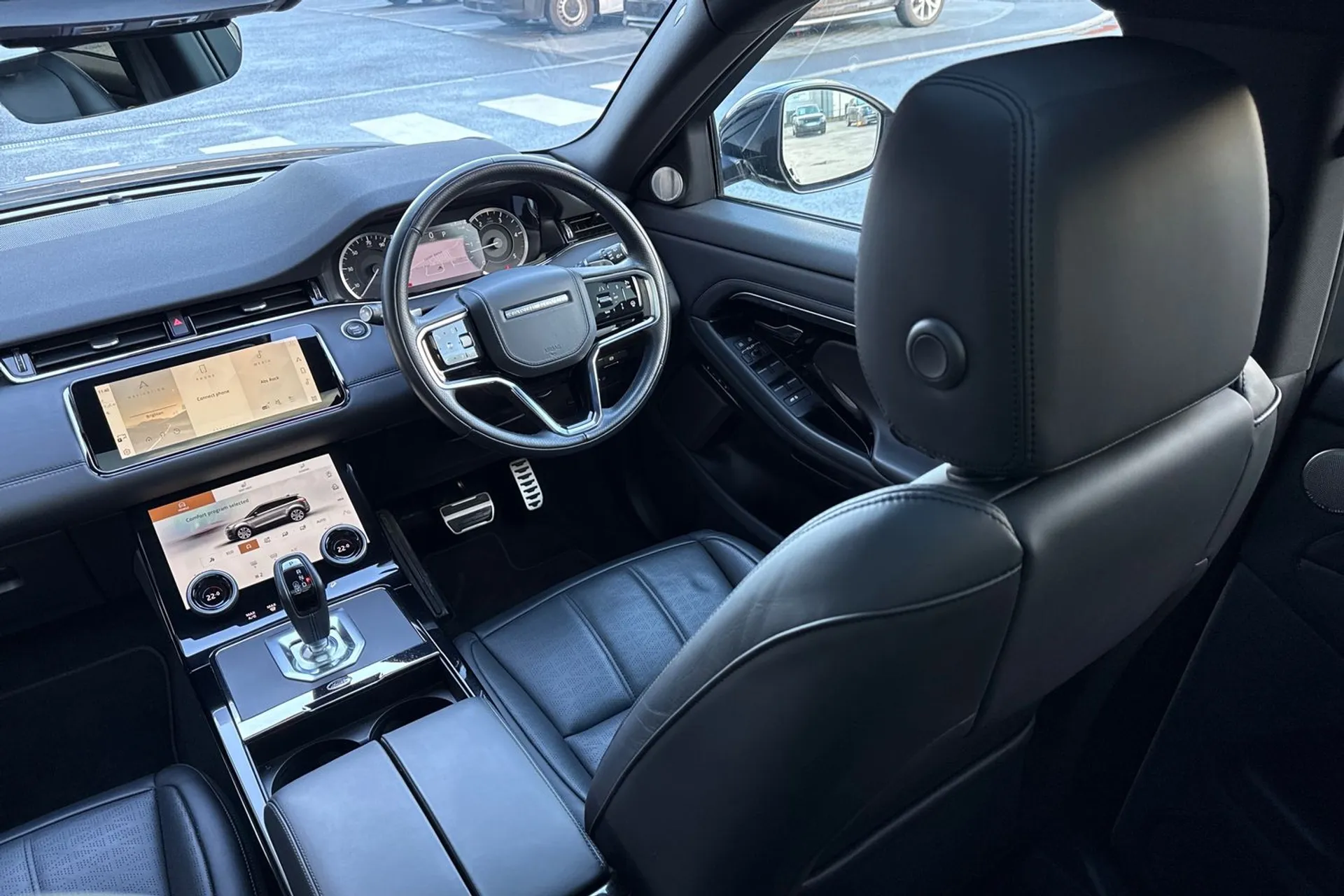 LAND ROVER RANGE ROVER EVOQUE thumbnail image number 41