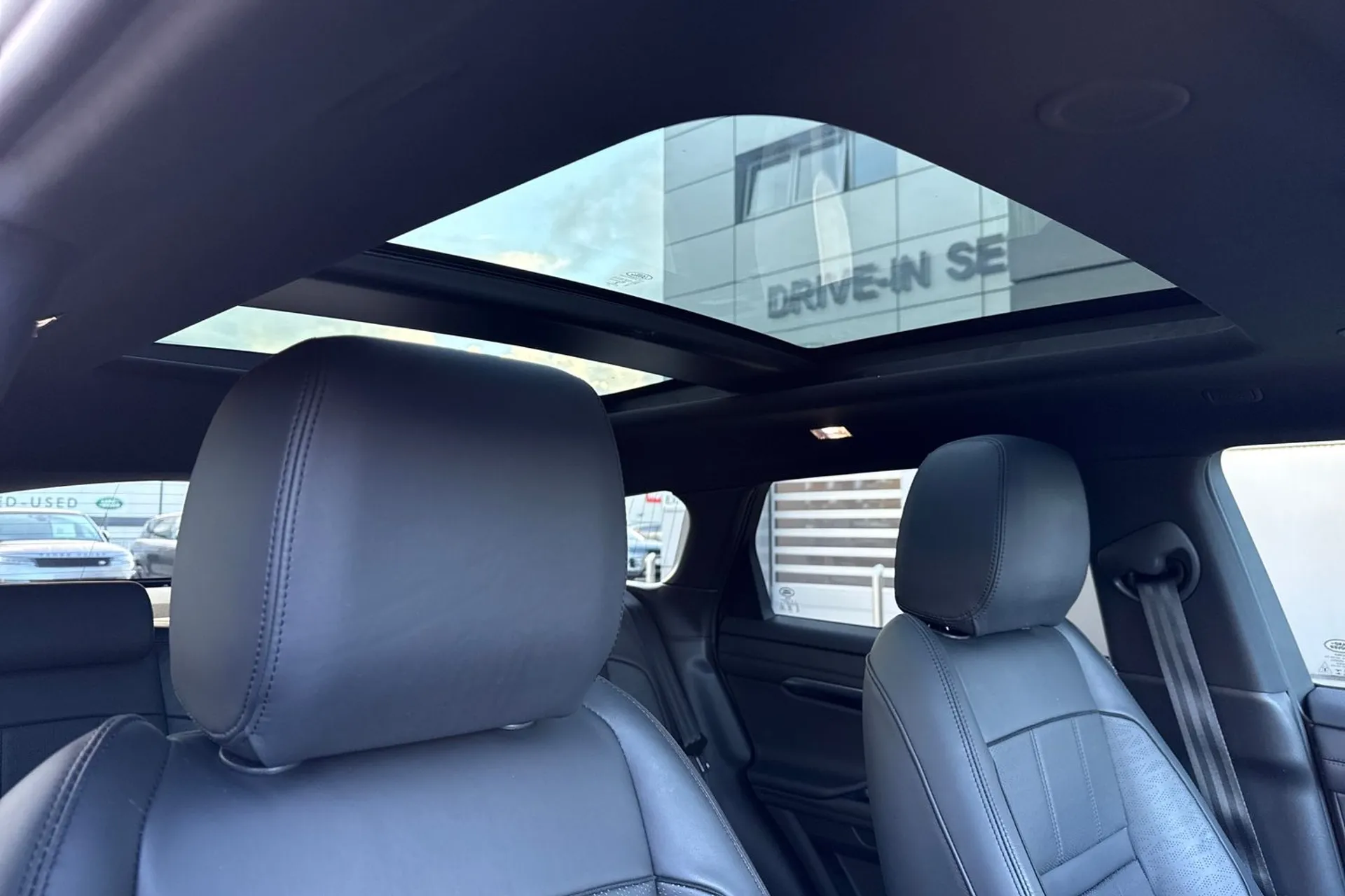 LAND ROVER RANGE ROVER EVOQUE thumbnail image number 10