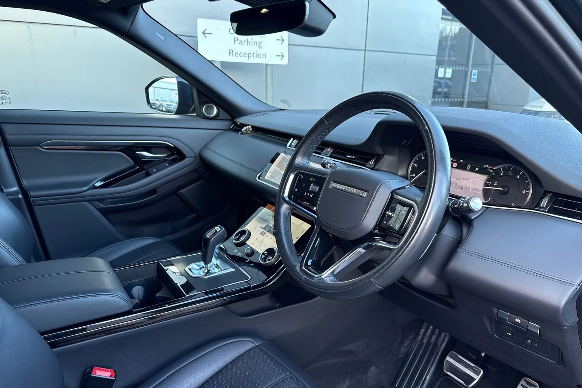 LAND ROVER RANGE ROVER EVOQUE thumbnail image number 19