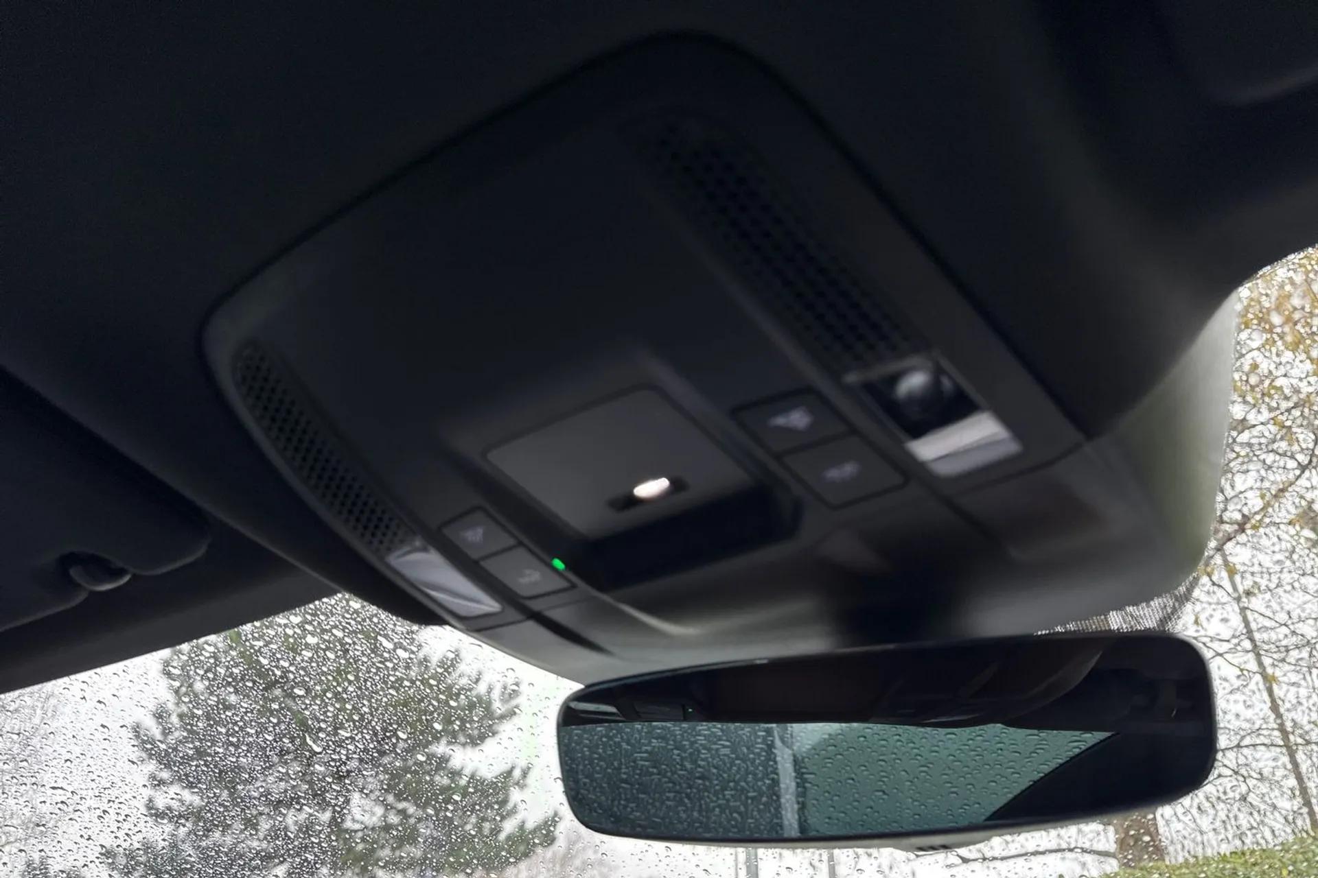 Audi e-tron GT thumbnail image number 54