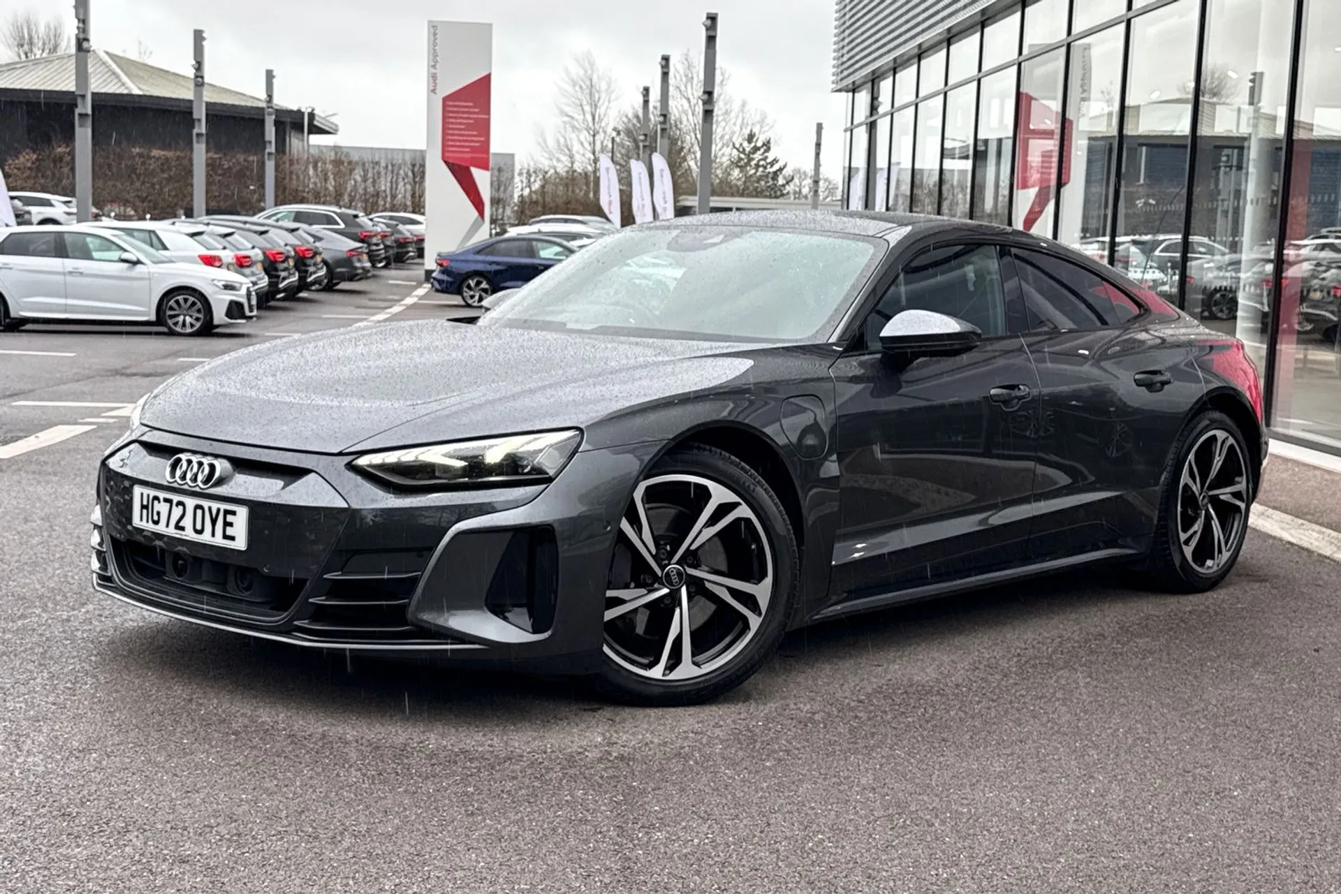 Audi e-tron GT thumbnail image number 6