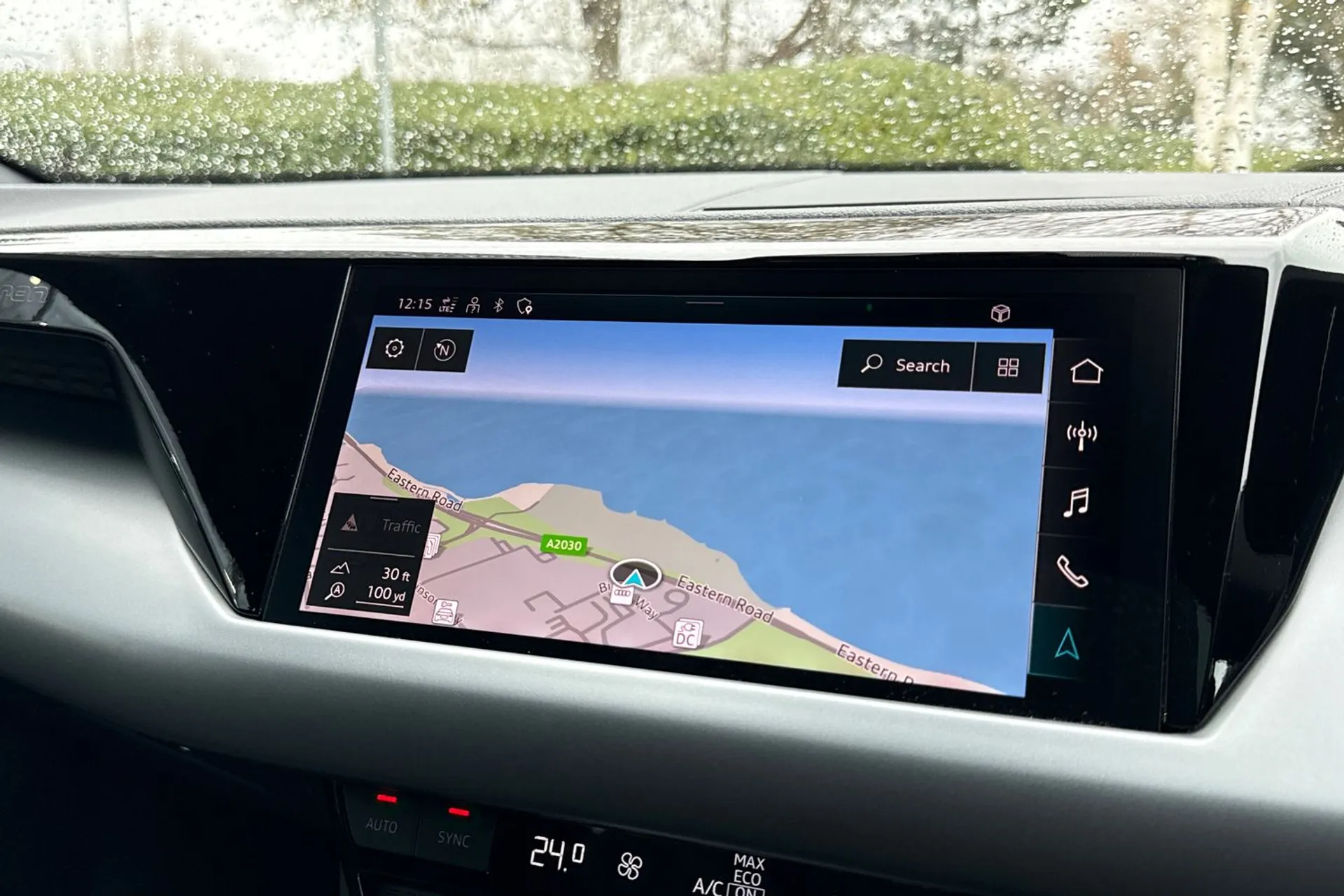 Audi e-tron GT thumbnail image number 19