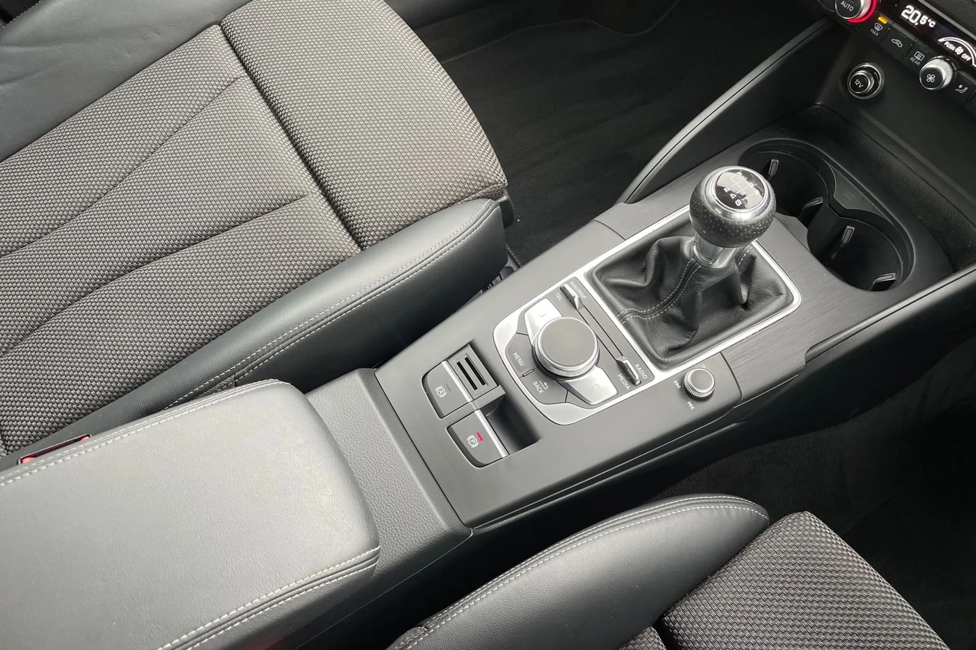 Audi A3 thumbnail image number 15