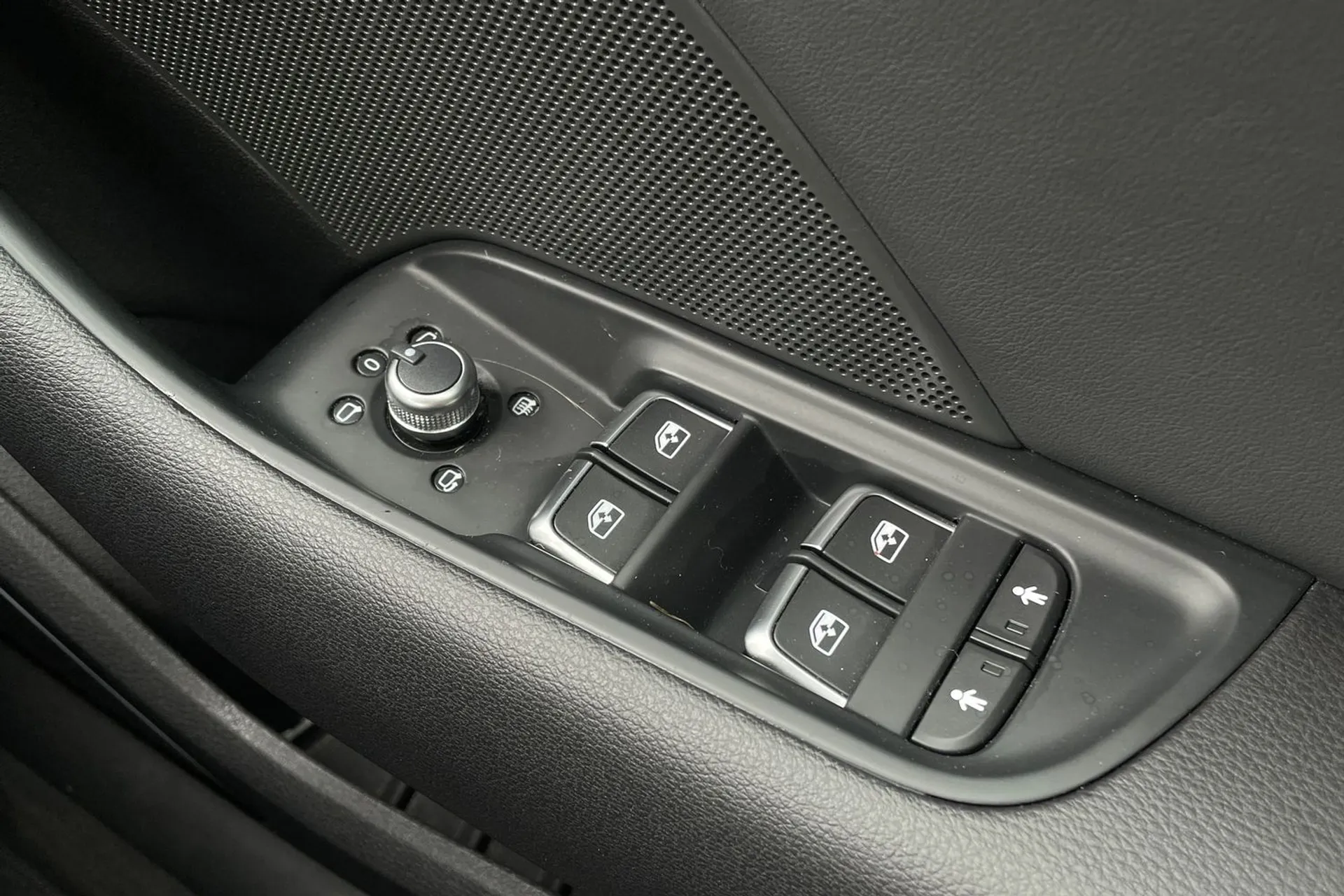 Audi A3 thumbnail image number 13