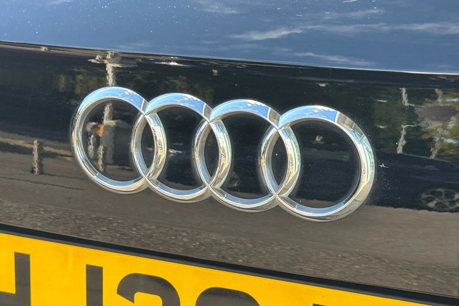 Audi Q2 thumbnail image number 50