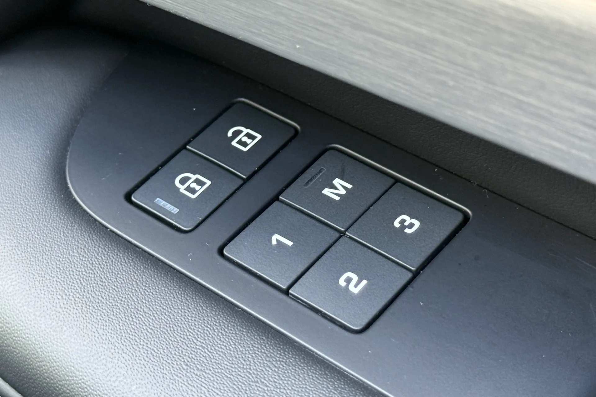 LAND ROVER DISCOVERY thumbnail image number 55