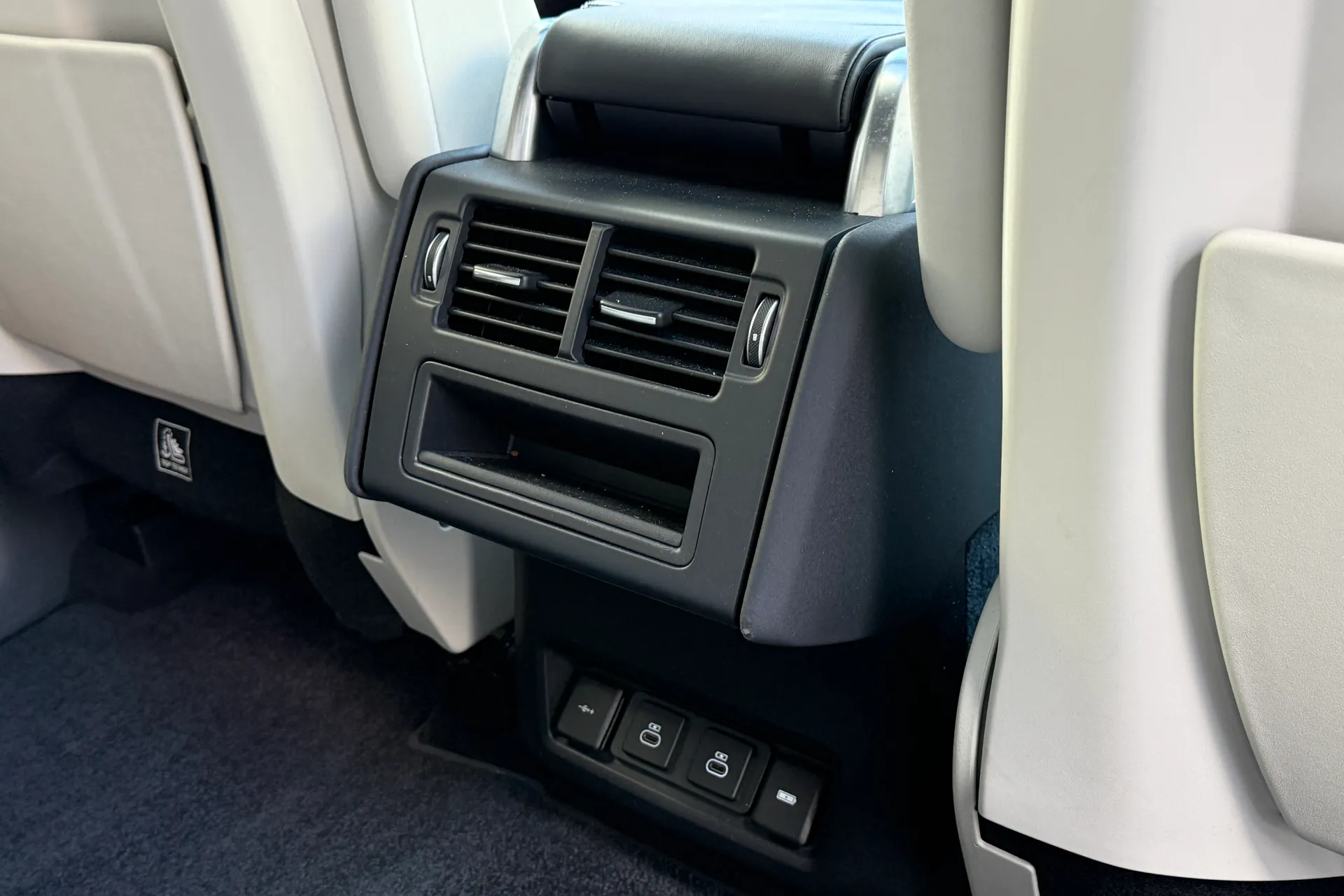 LAND ROVER DISCOVERY thumbnail image number 39