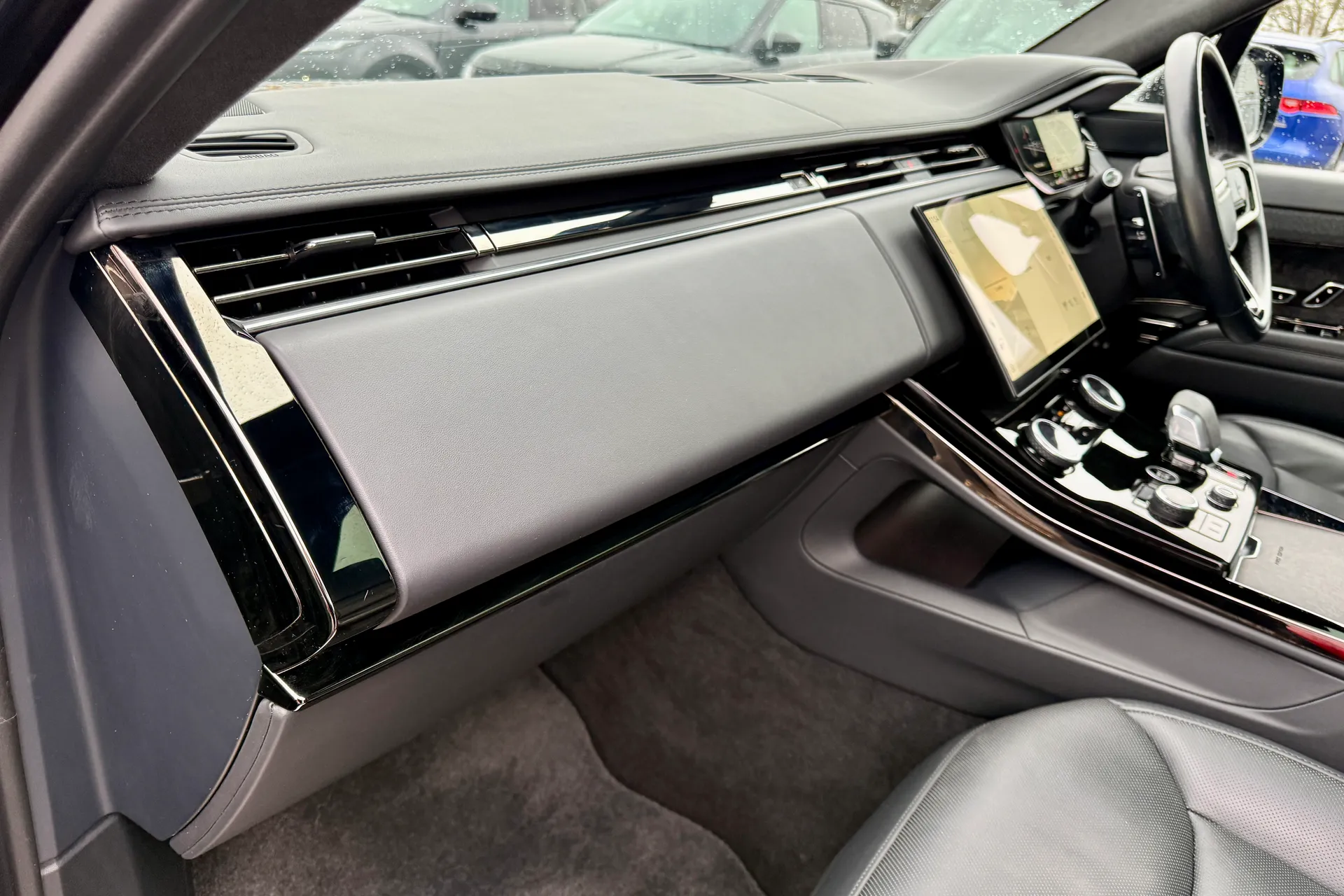 LAND ROVER RANGE ROVER SPORT thumbnail image number 45