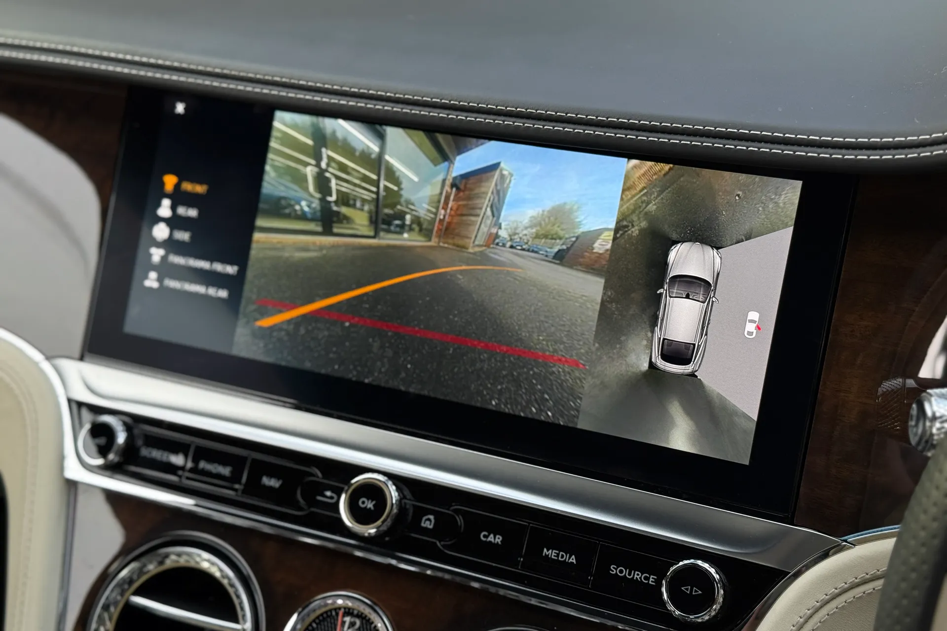 Bentley CONTINENTAL GT thumbnail image number 37