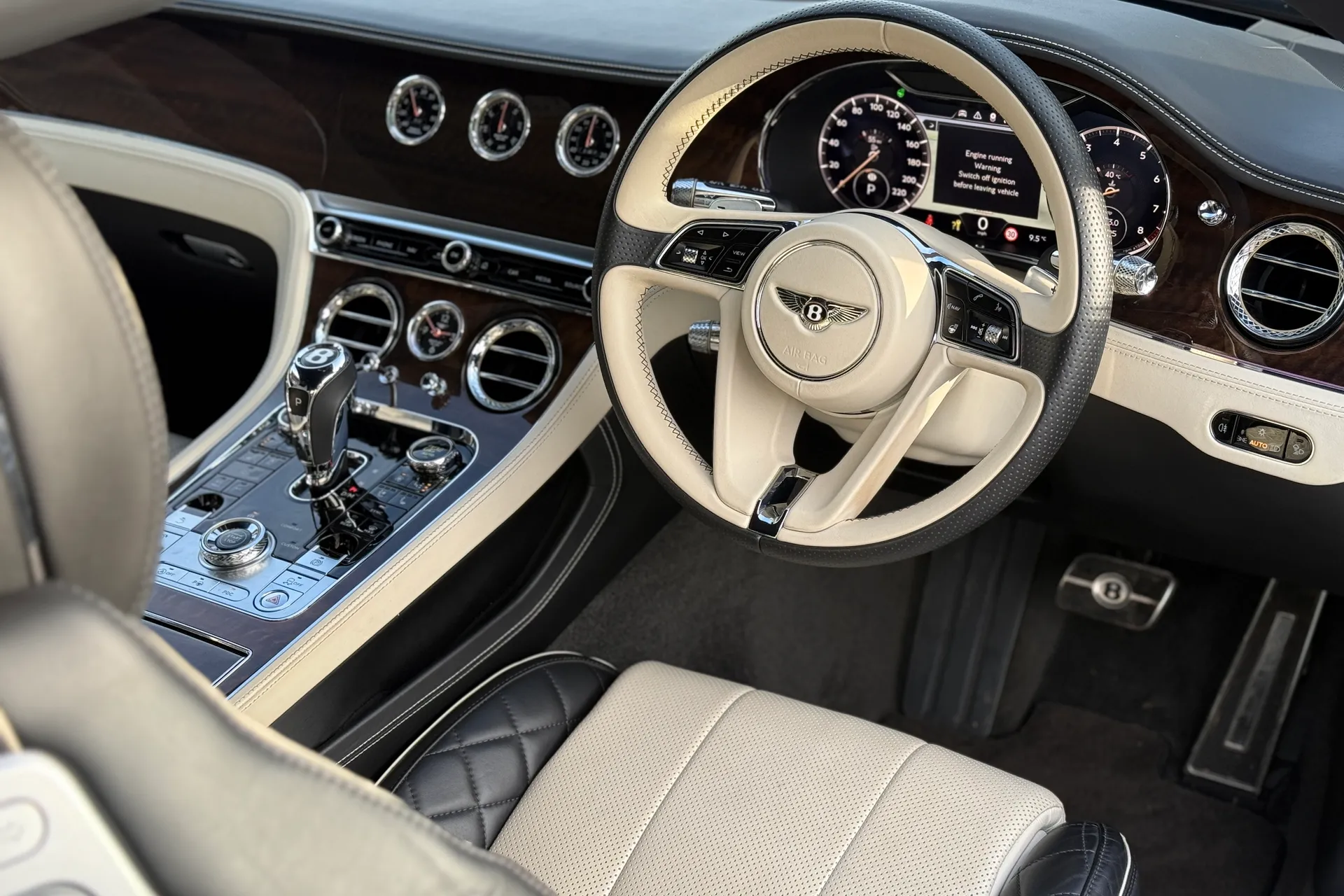 Bentley CONTINENTAL GT thumbnail image number 4