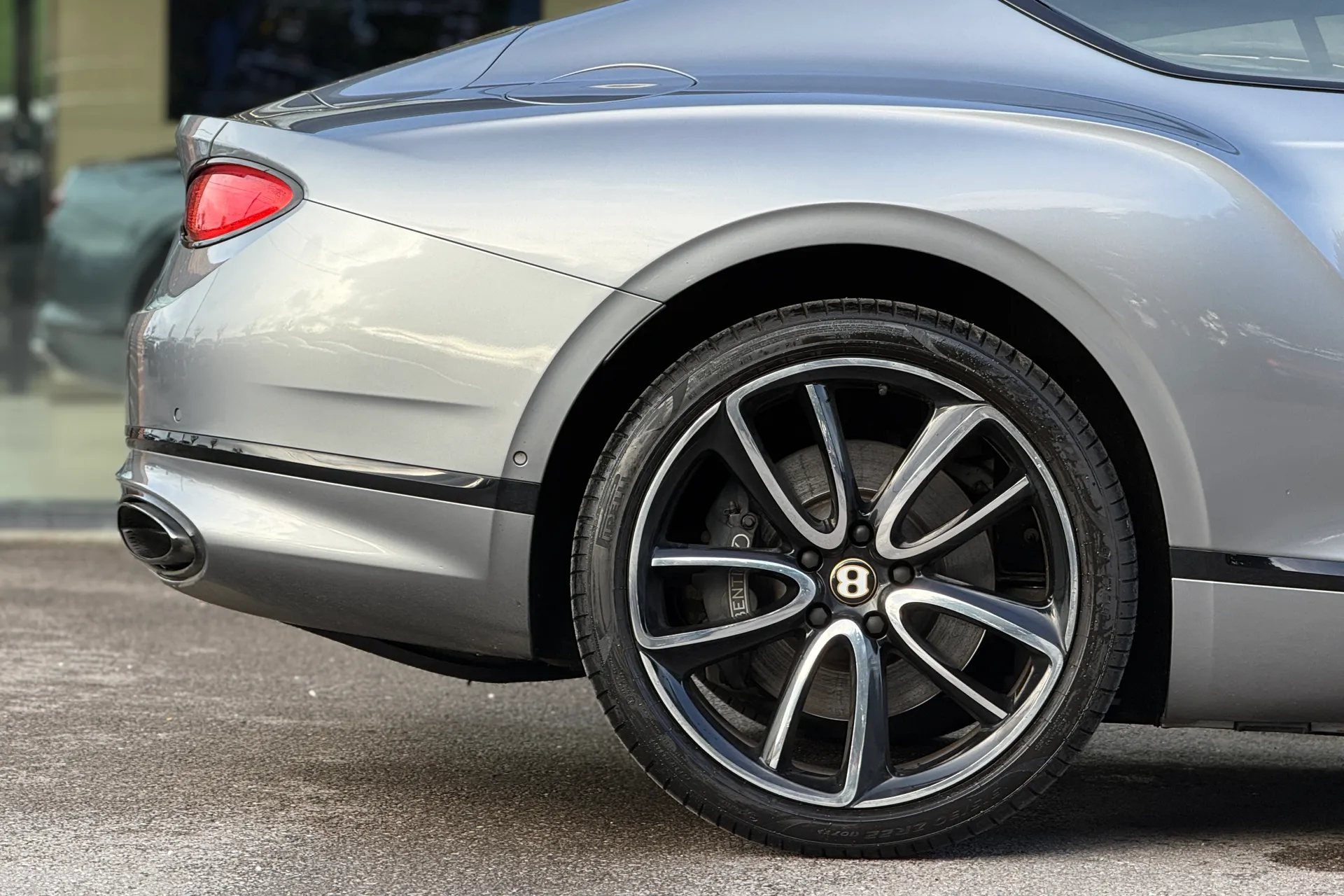 Bentley CONTINENTAL GT thumbnail image number 8