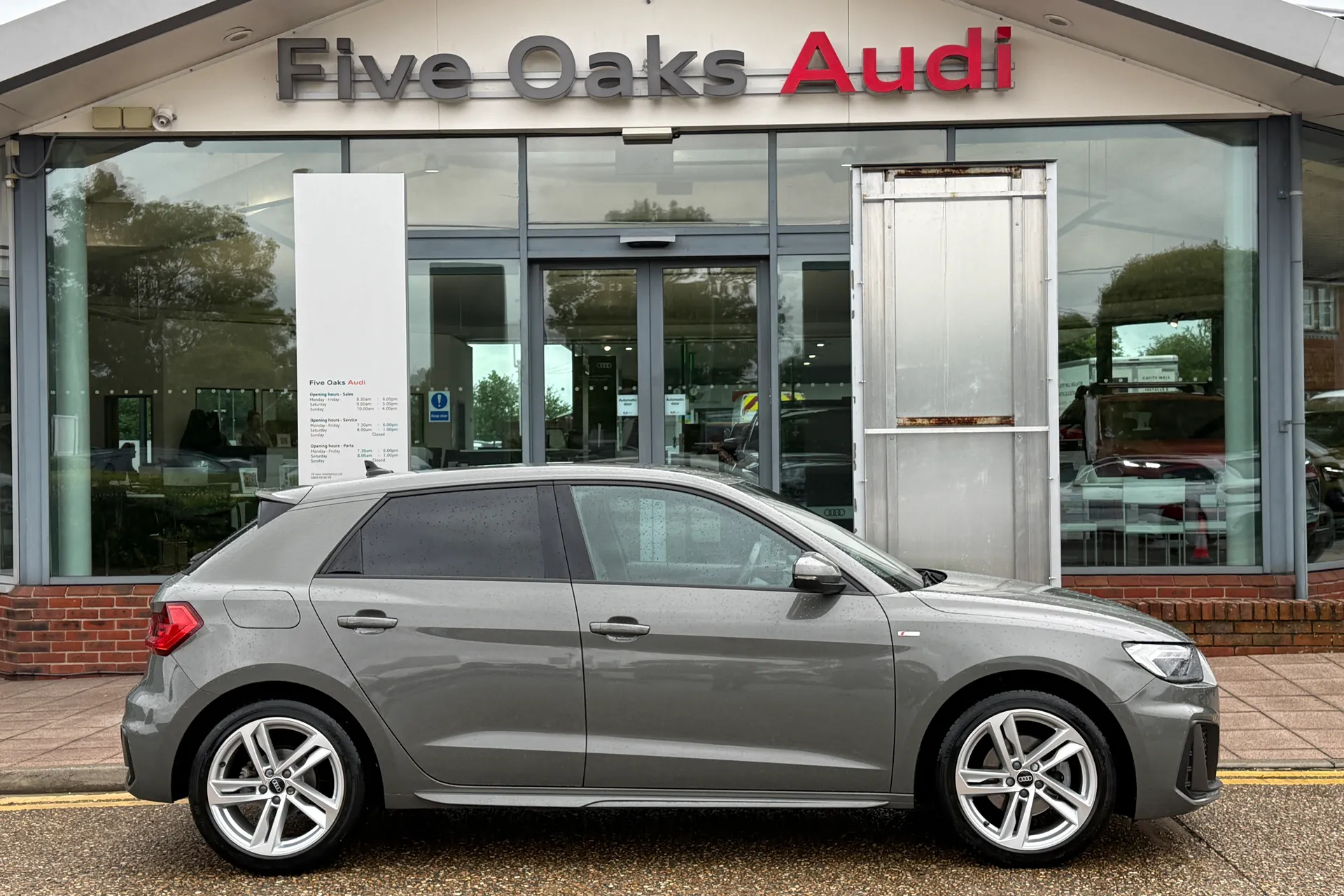 Audi A1 thumbnail image number 2
