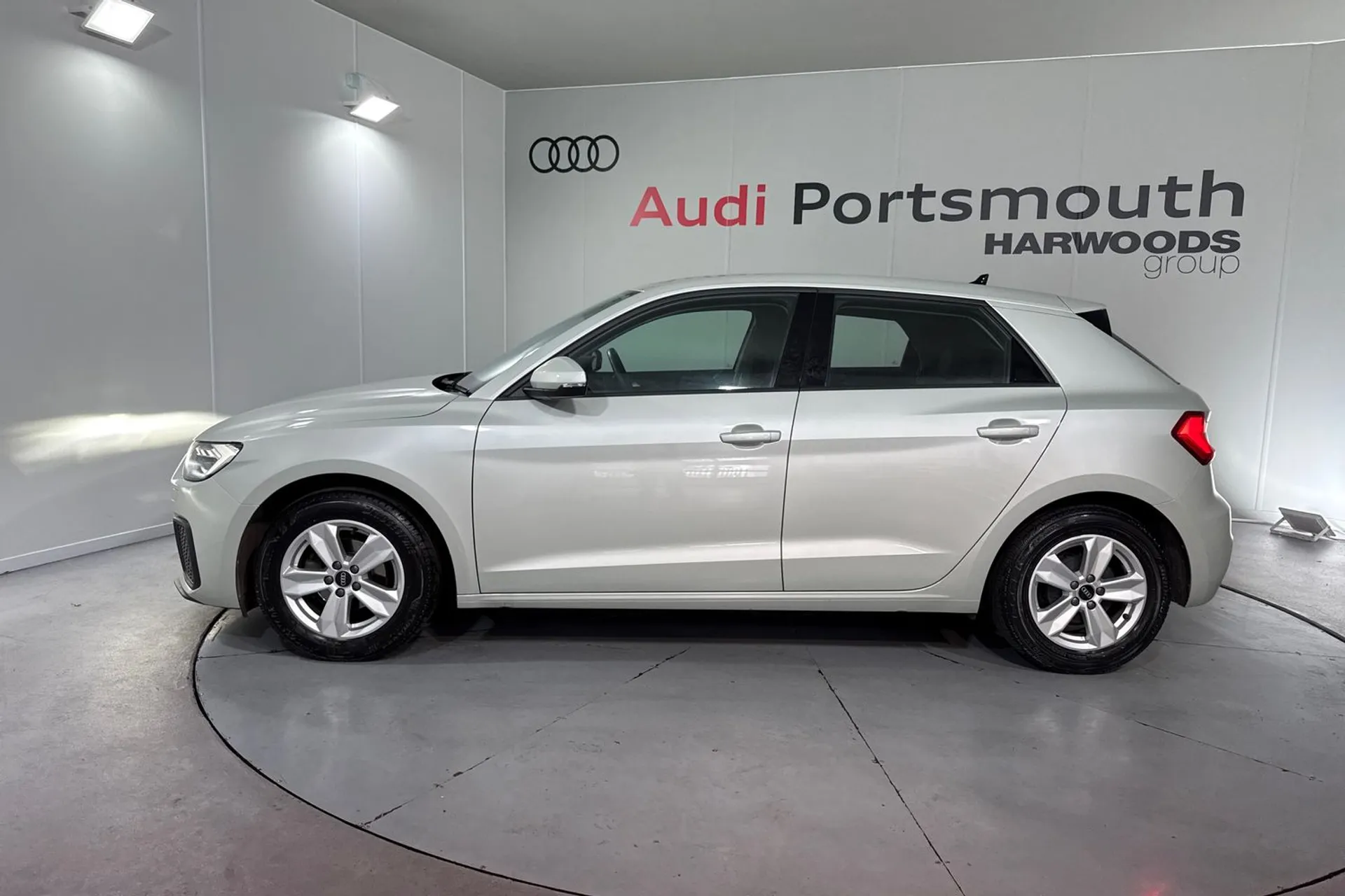 Audi A1 thumbnail image number 11