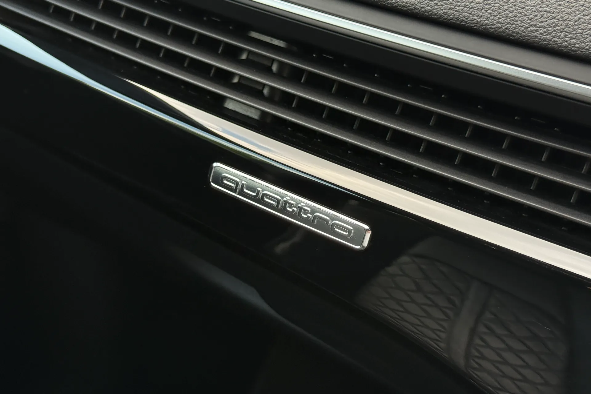 Audi A5 thumbnail image number 33