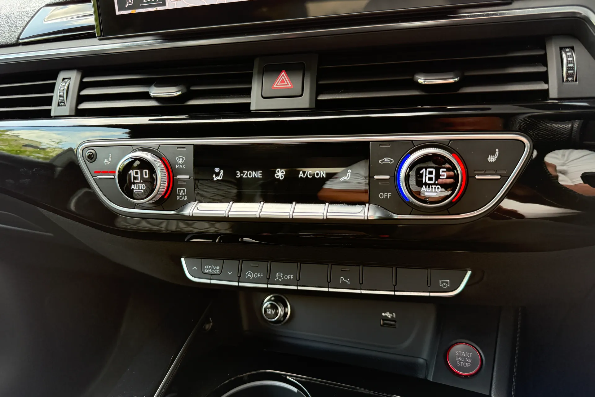 Audi A5 thumbnail image number 31