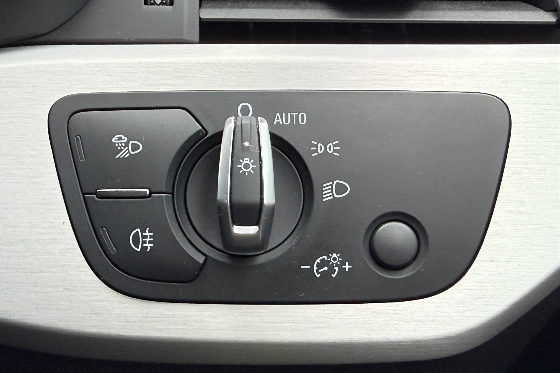 Audi A5 thumbnail image number 22