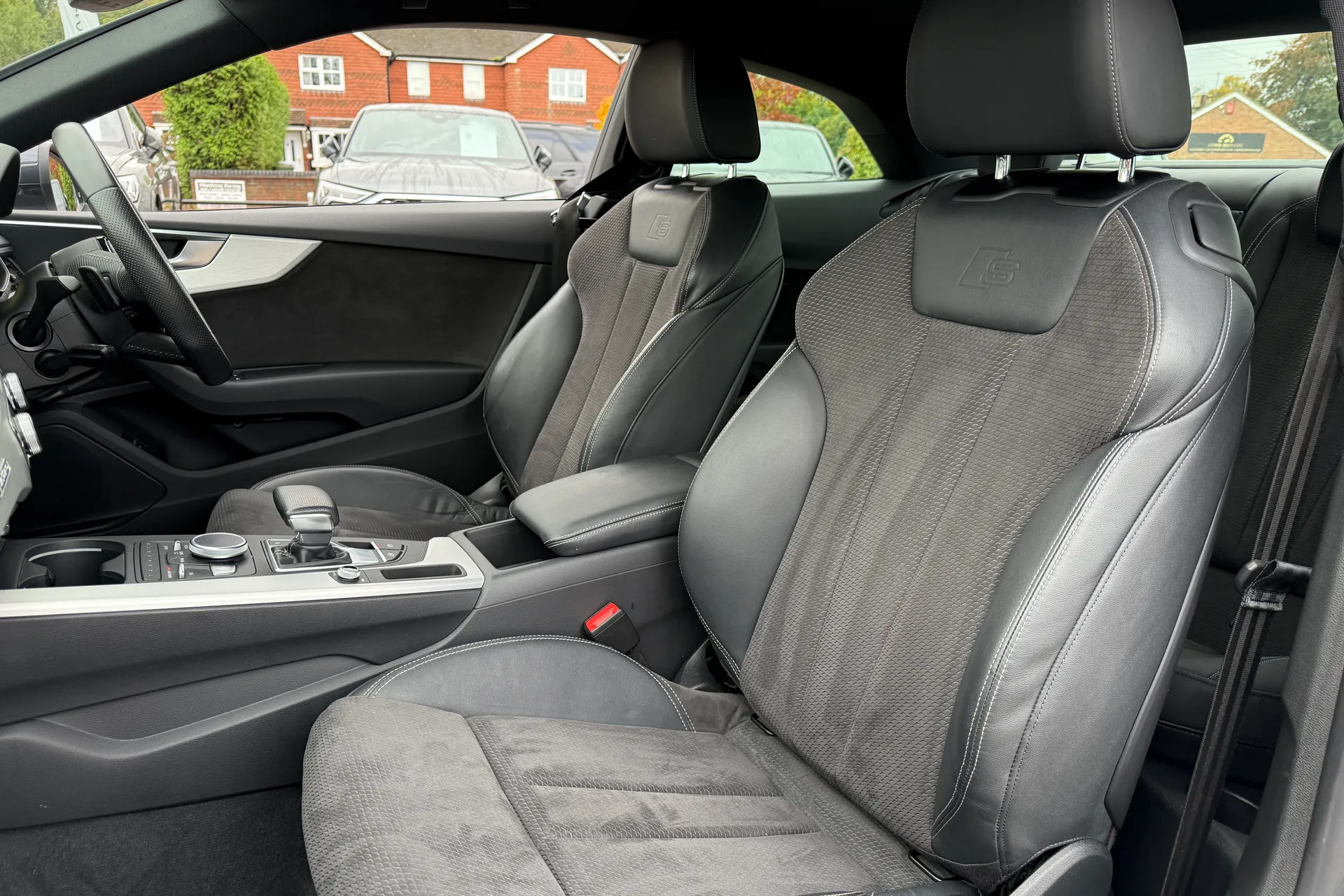 Audi A5 thumbnail image number 29