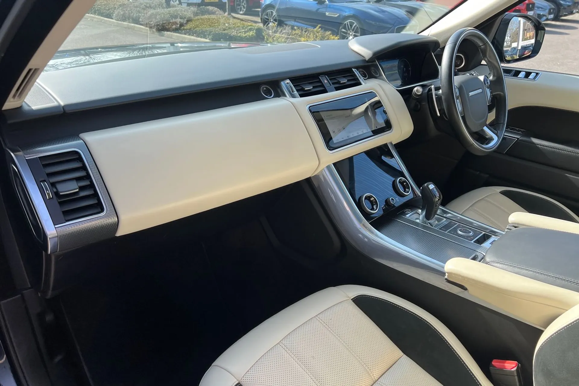 LAND ROVER RANGE ROVER SPORT thumbnail image number 39