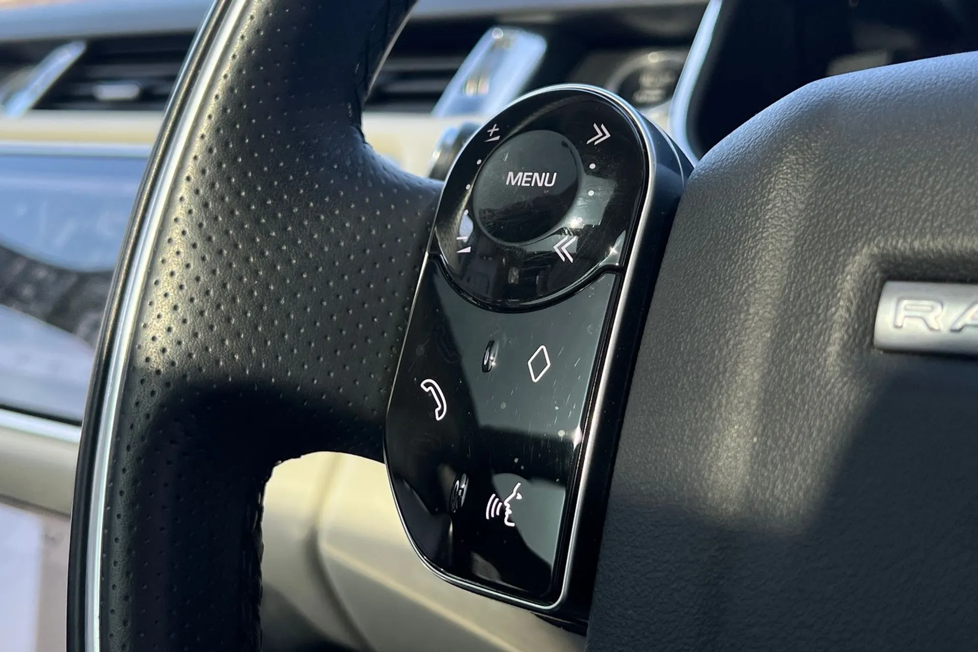 LAND ROVER RANGE ROVER SPORT thumbnail image number 42