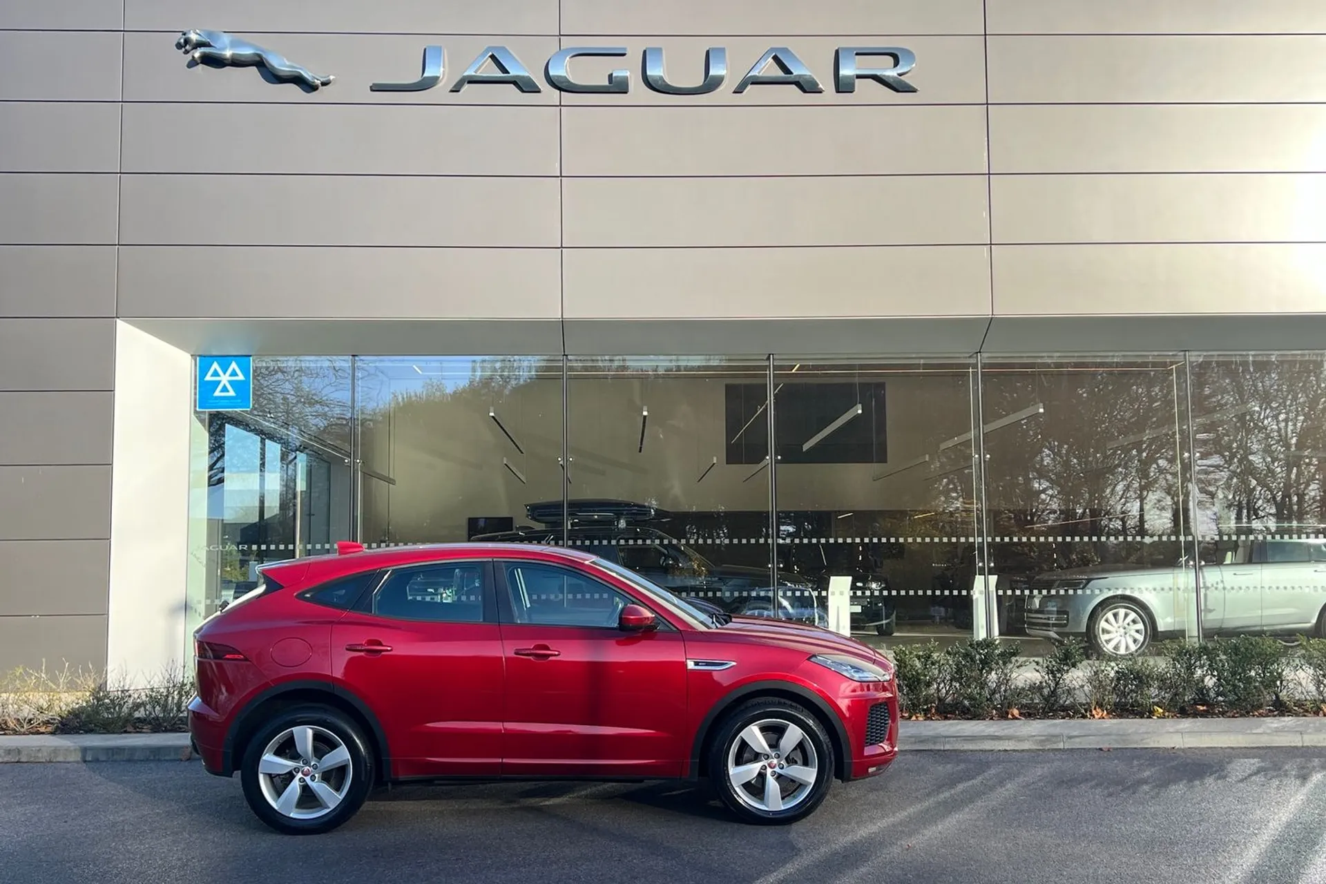 Jaguar E-PACE thumbnail image number 2