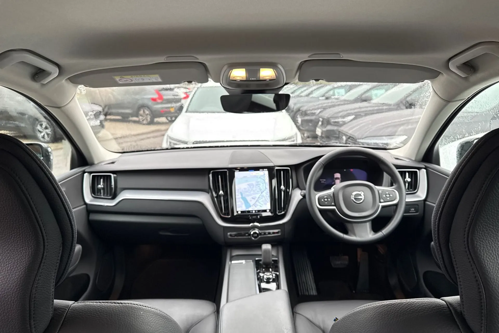 Volvo XC60 thumbnail image number 3