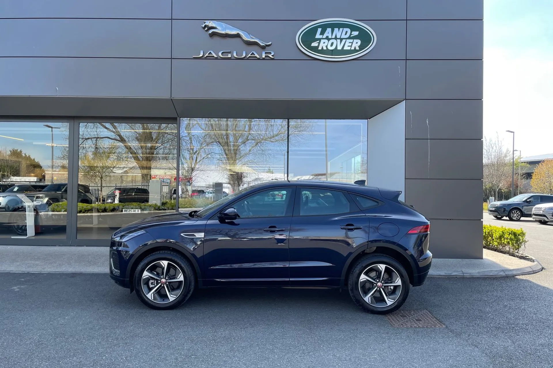 Jaguar E-PACE thumbnail image number 25