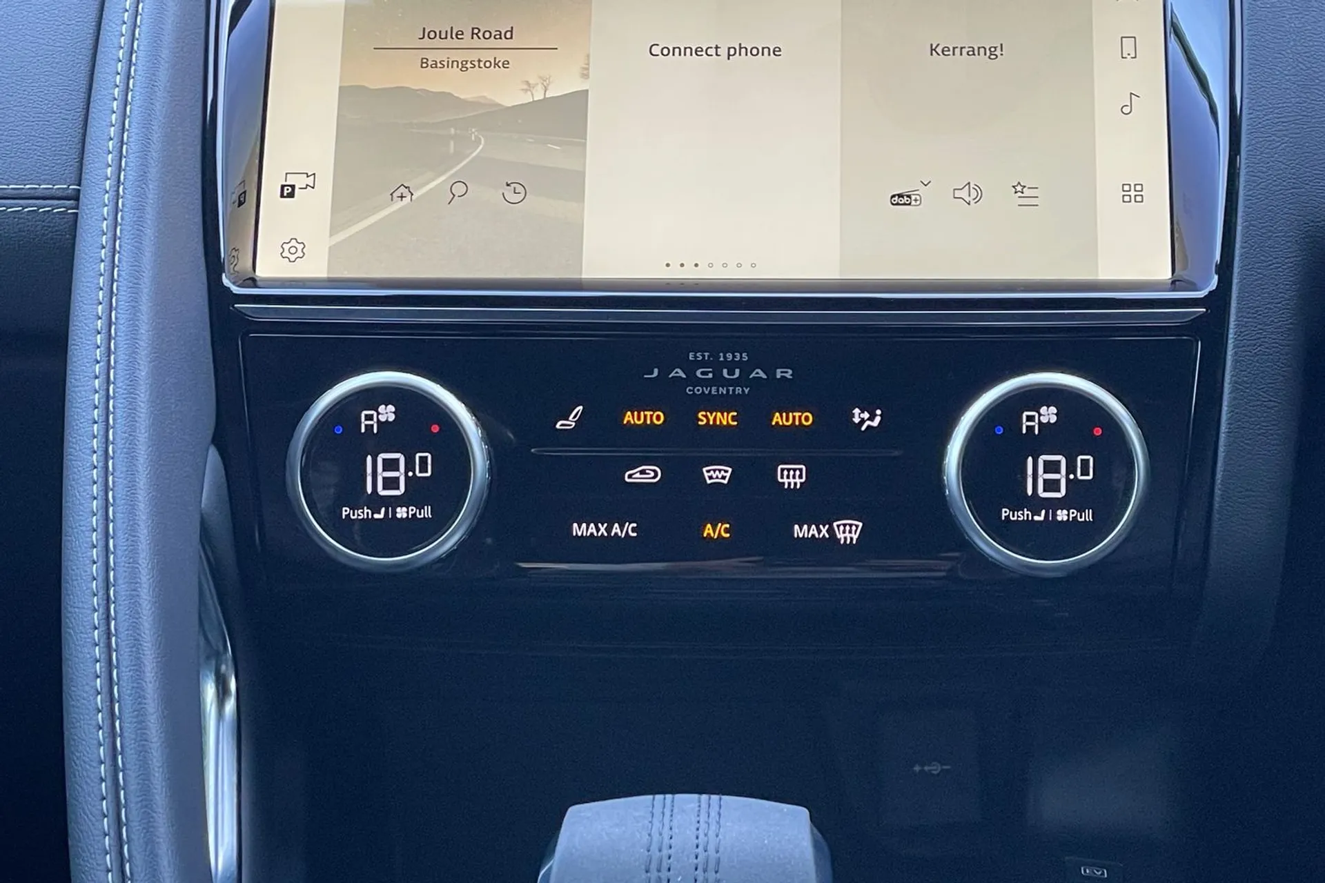 Jaguar E-PACE thumbnail image number 16