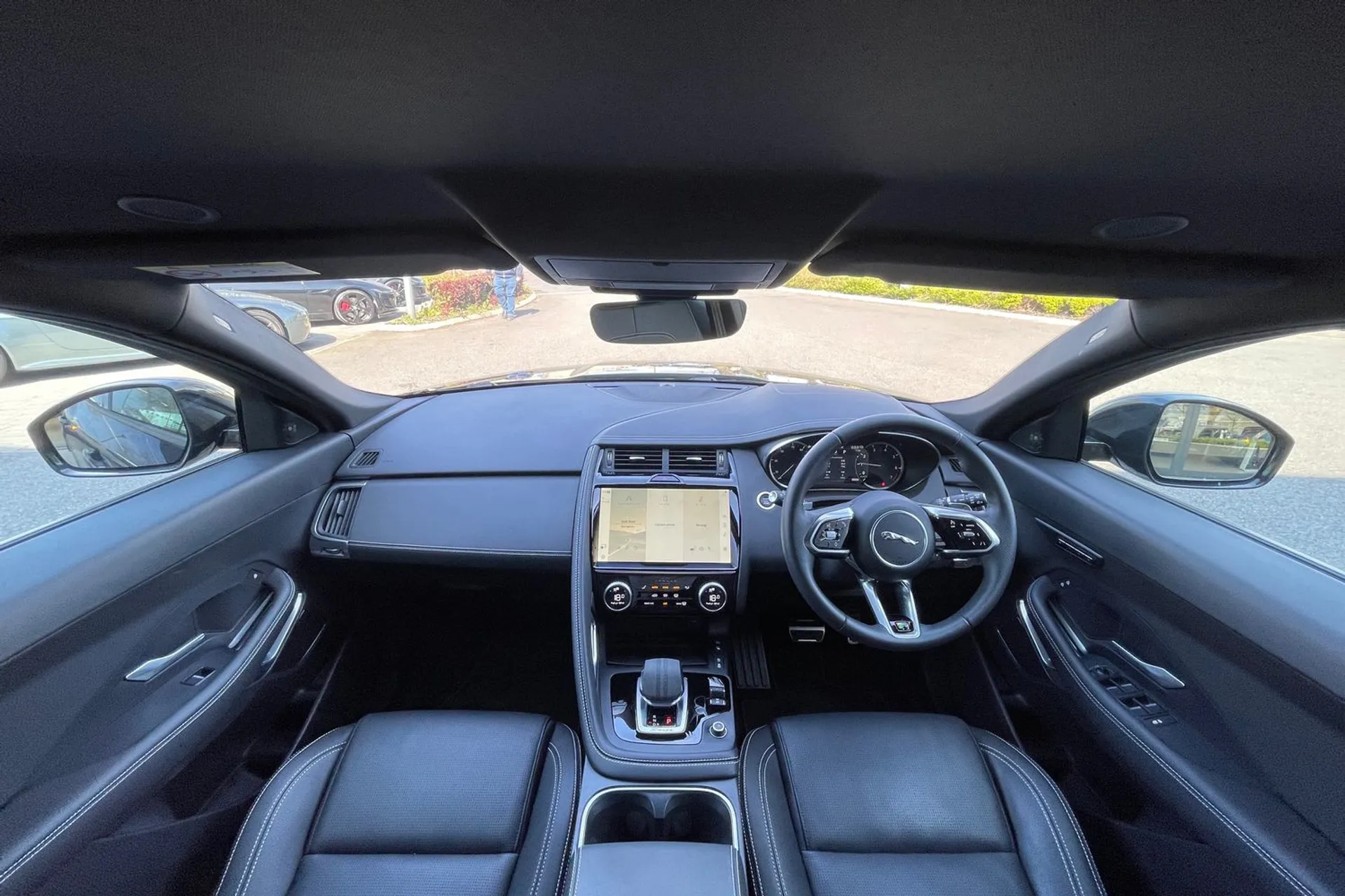 Jaguar E-PACE thumbnail image number 3