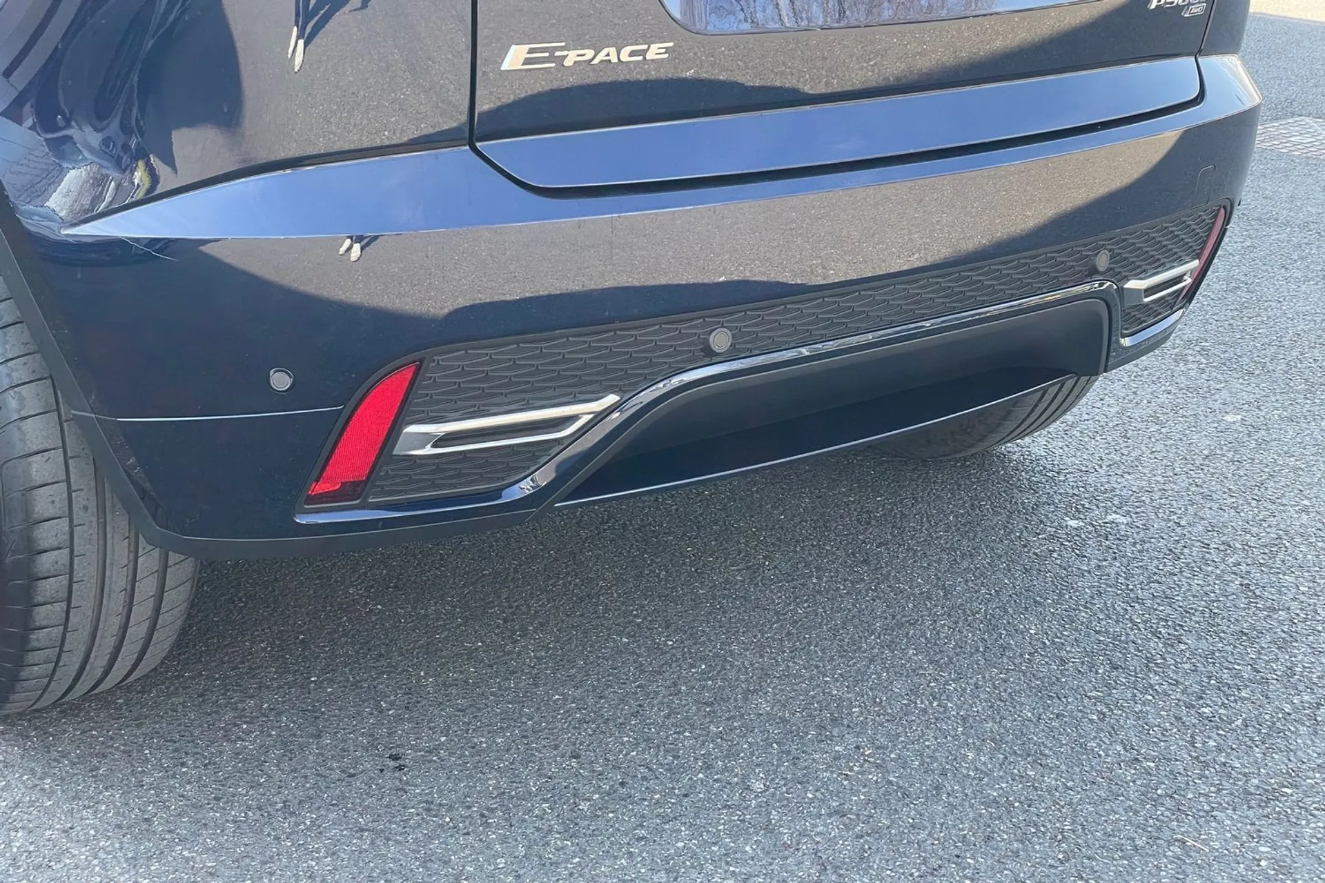 Jaguar E-PACE thumbnail image number 60
