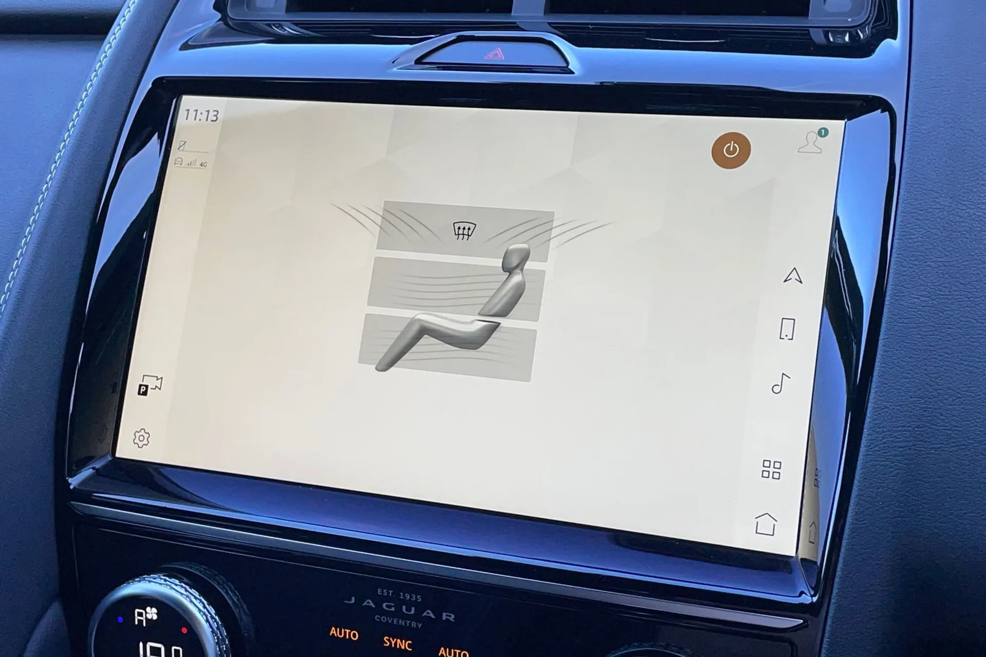 Jaguar E-PACE thumbnail image number 18