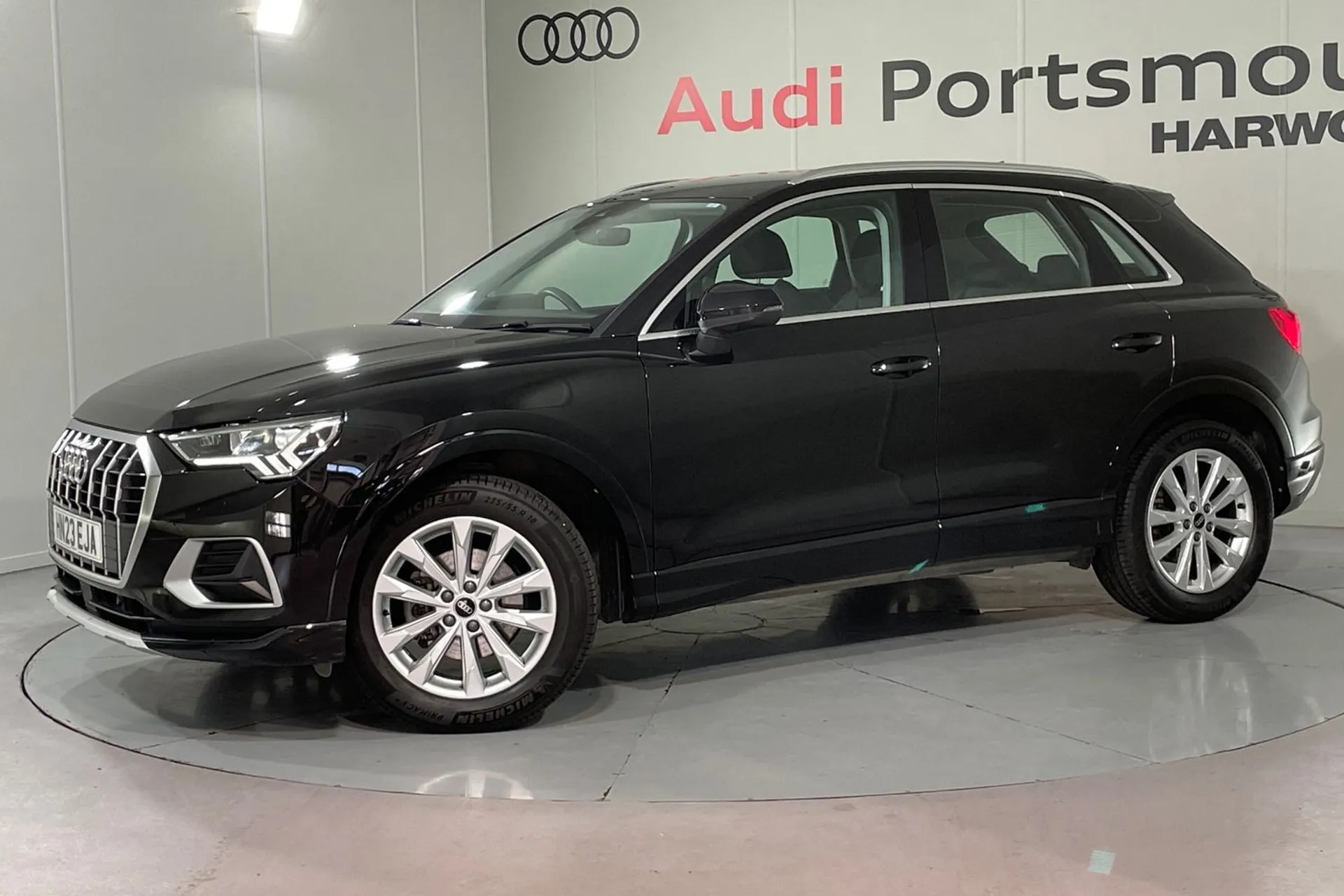 Audi Q3 thumbnail image number 5