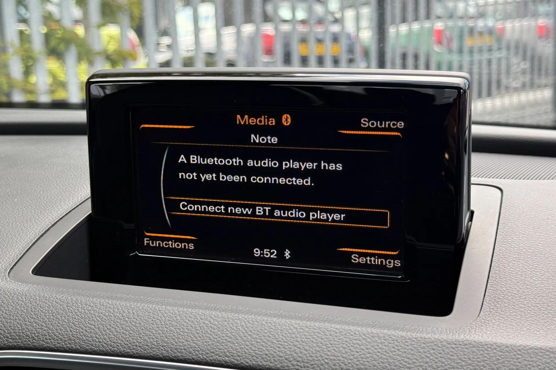 Audi Q3 thumbnail image number 37