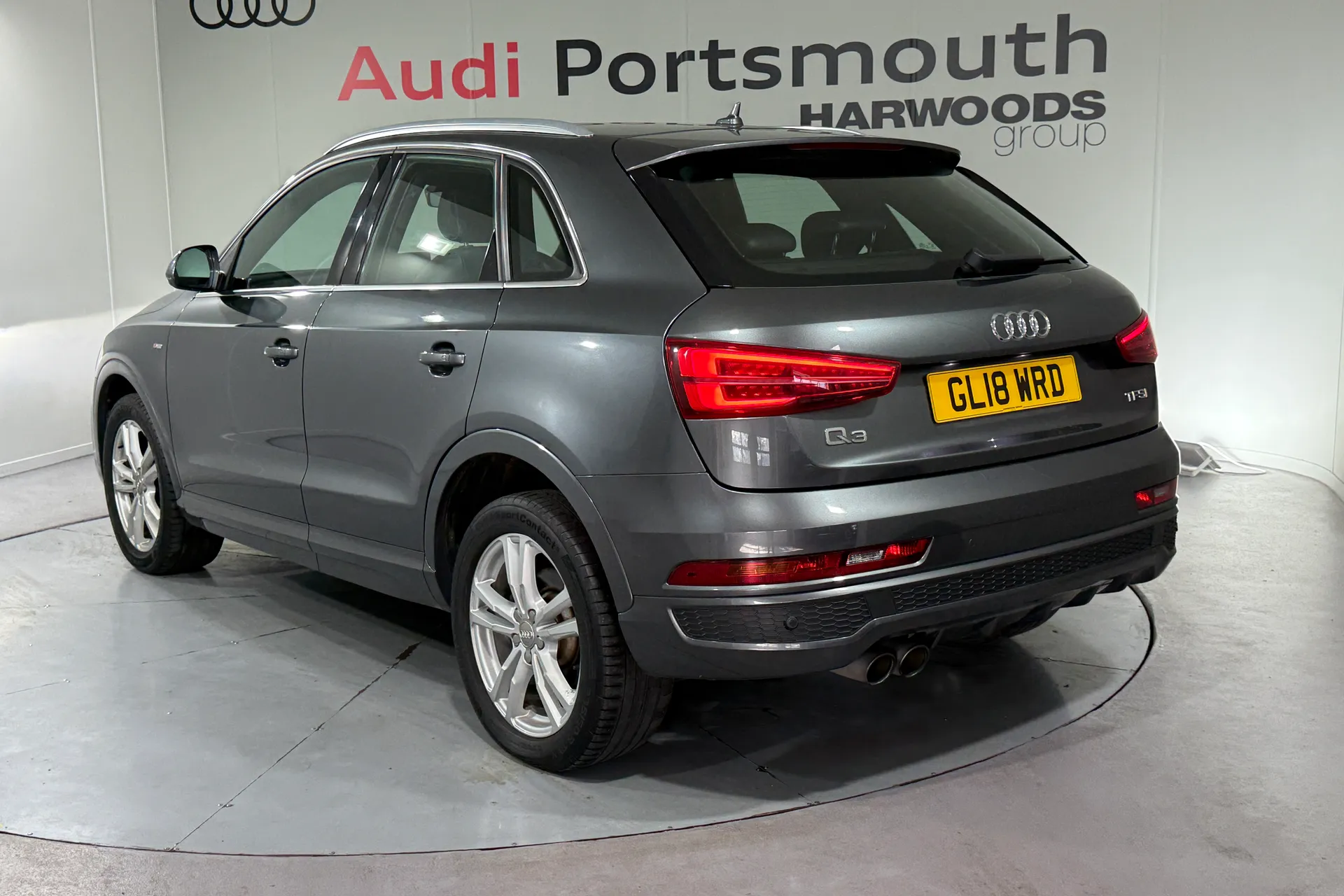 Audi Q3 thumbnail image number 9
