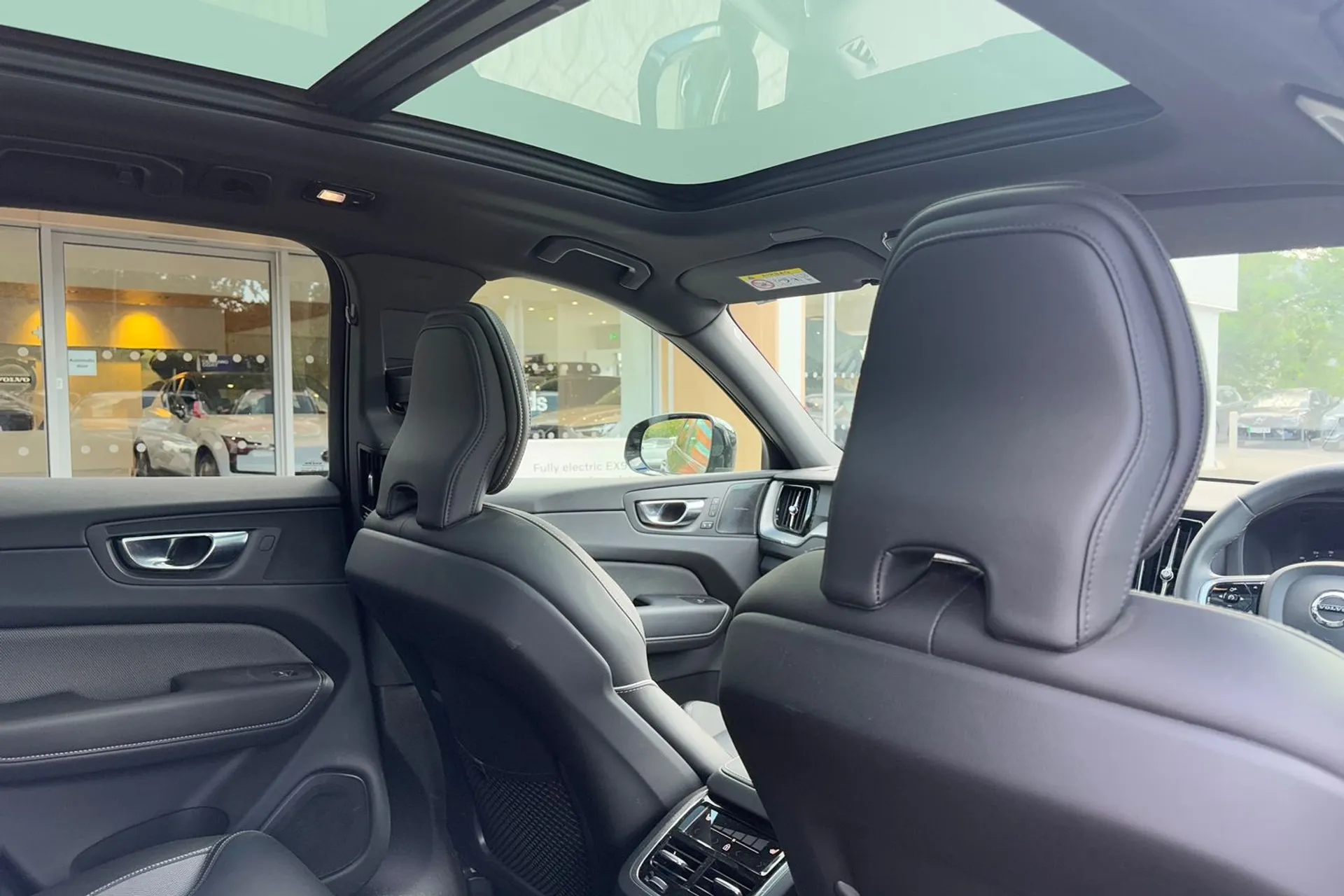 Volvo XC60 thumbnail image number 23