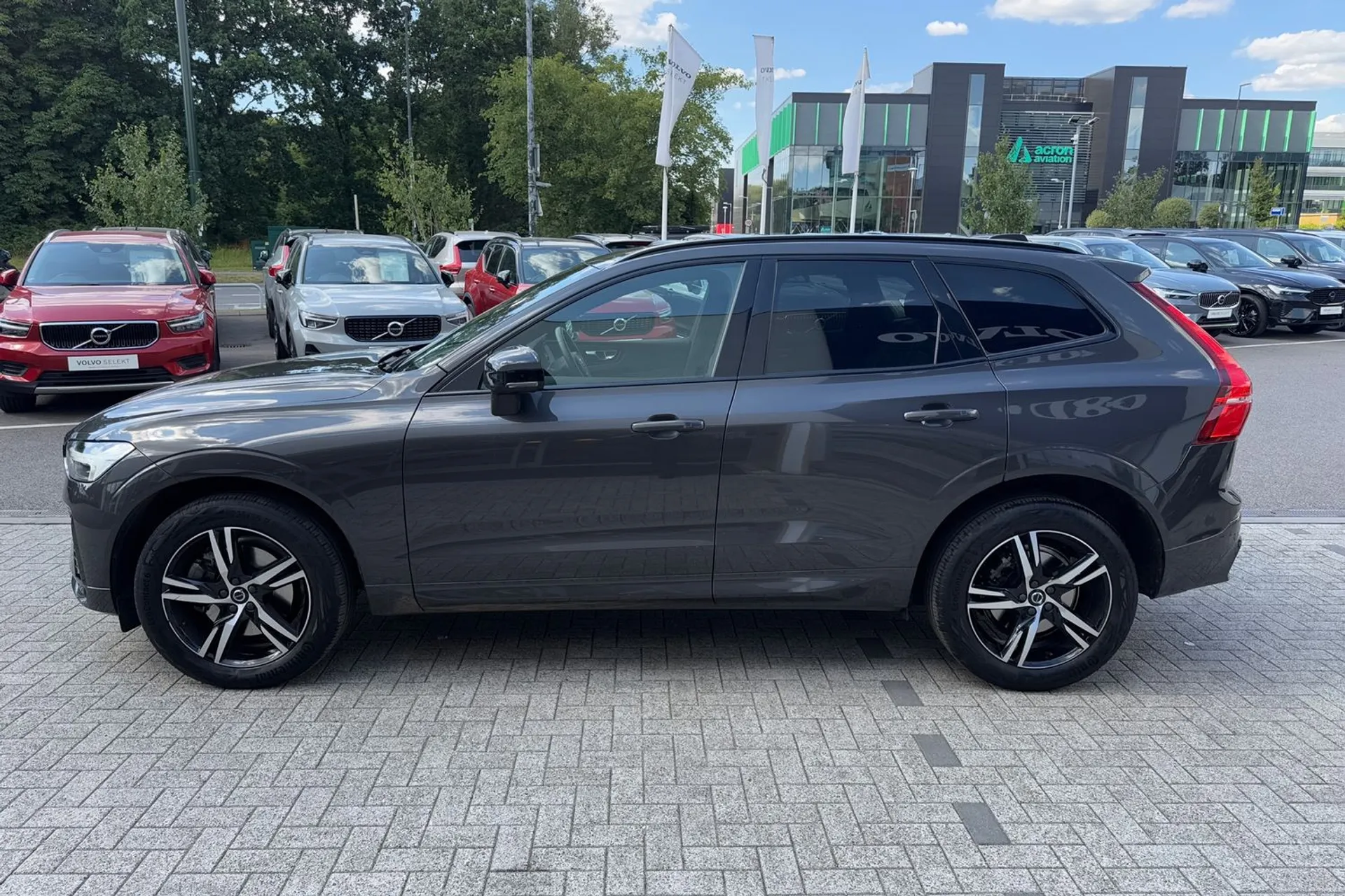 Volvo XC60 thumbnail image number 10