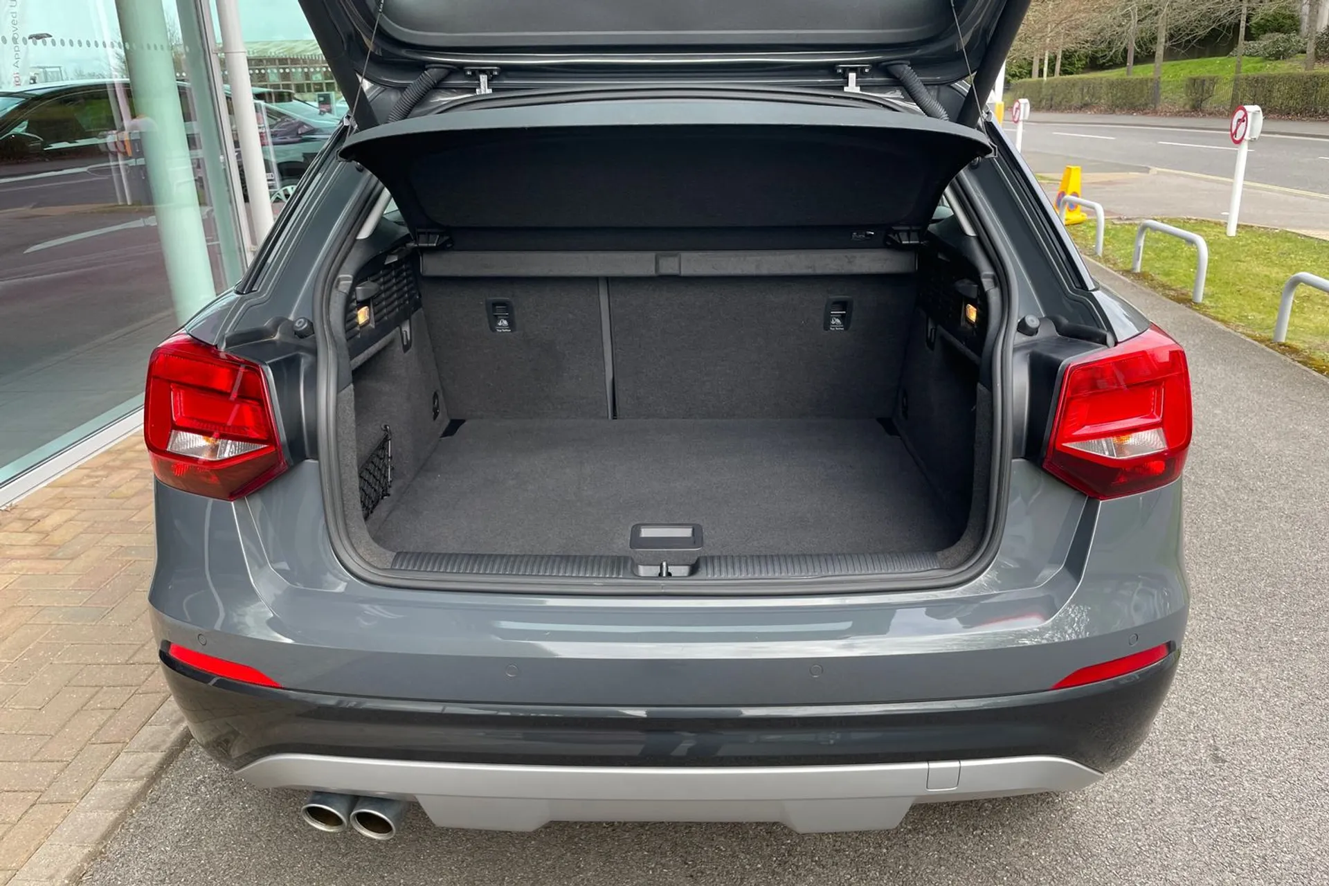 Audi Q2 thumbnail image number 18
