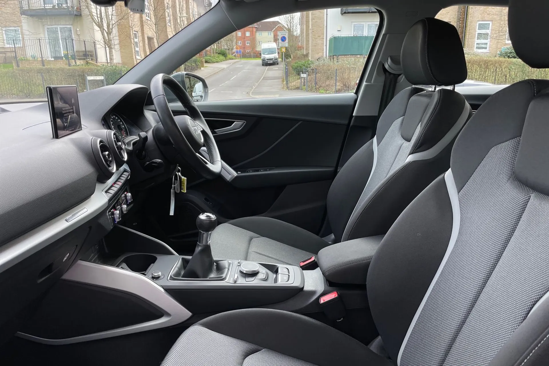 Audi Q2 thumbnail image number 27