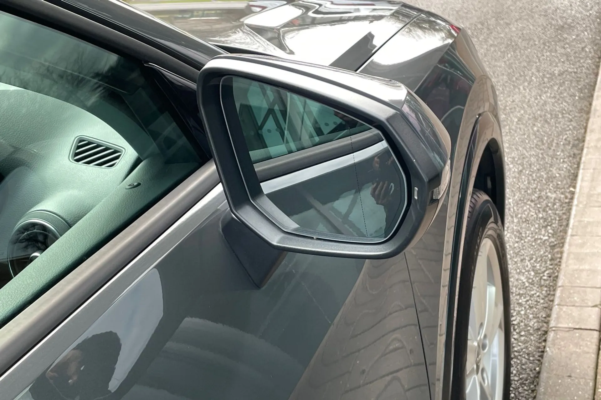 Audi Q2 thumbnail image number 47