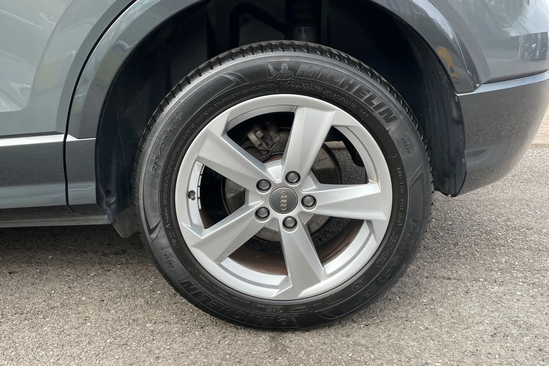 Audi Q2 thumbnail image number 12