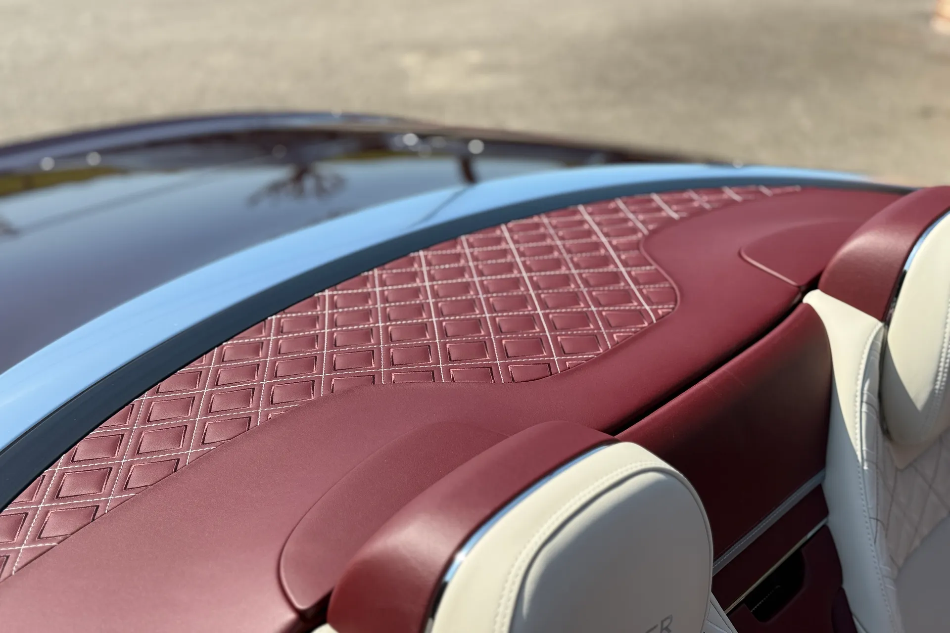 Bentley CONTINENTAL GTC thumbnail image number 20