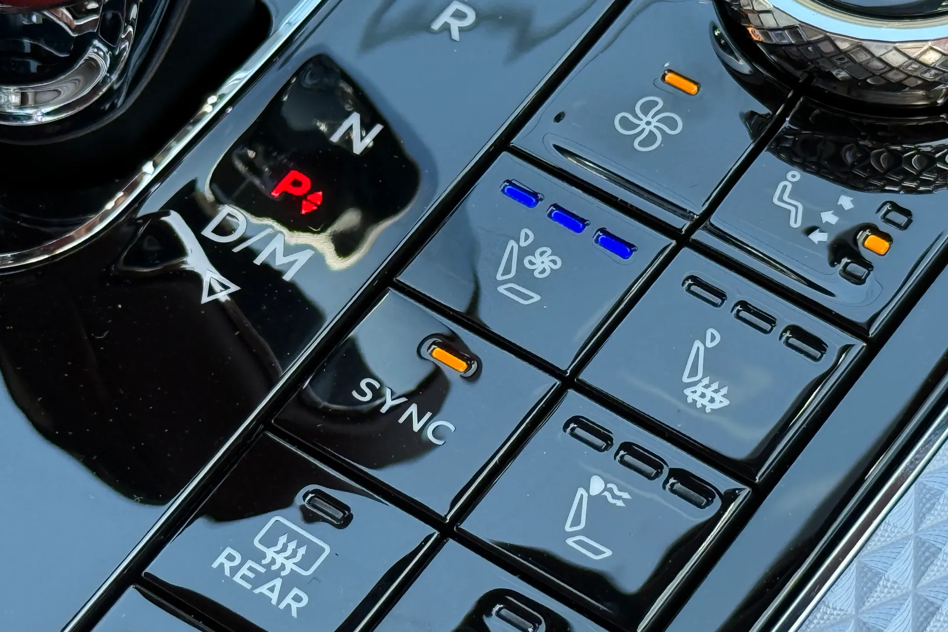 Bentley CONTINENTAL GTC thumbnail image number 56