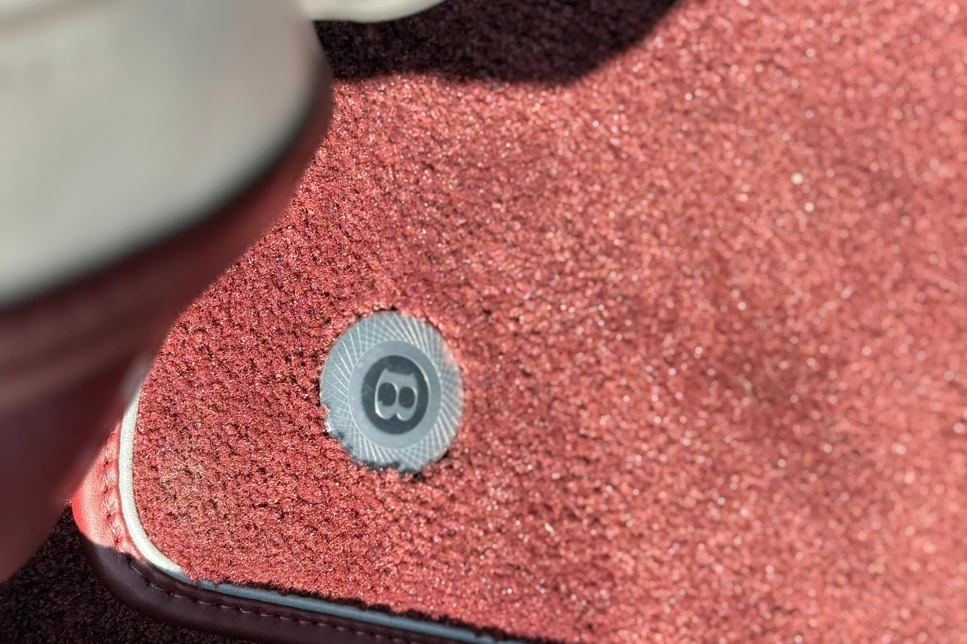 Bentley CONTINENTAL GTC thumbnail image number 18