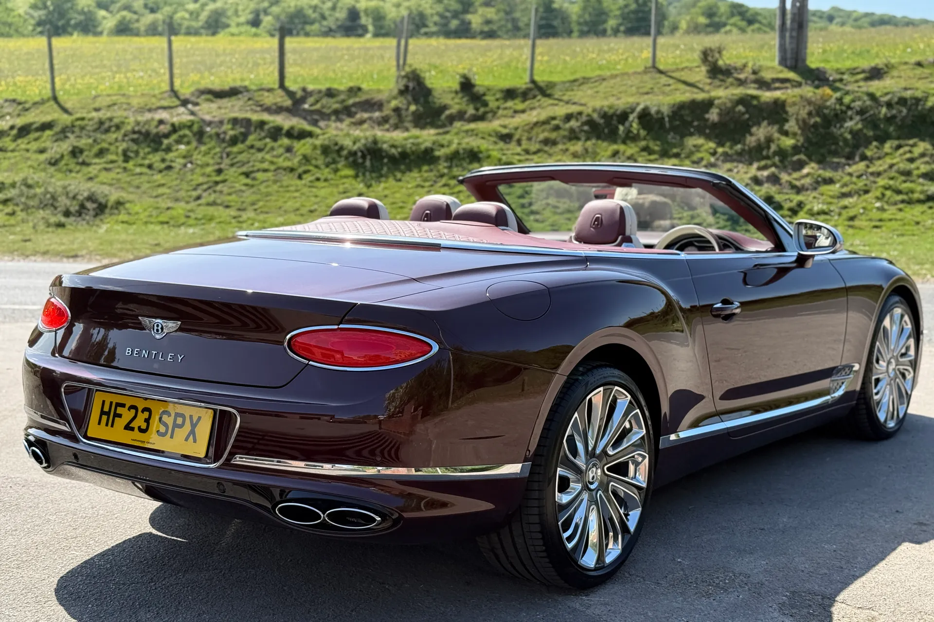 Bentley CONTINENTAL GTC thumbnail image number 27