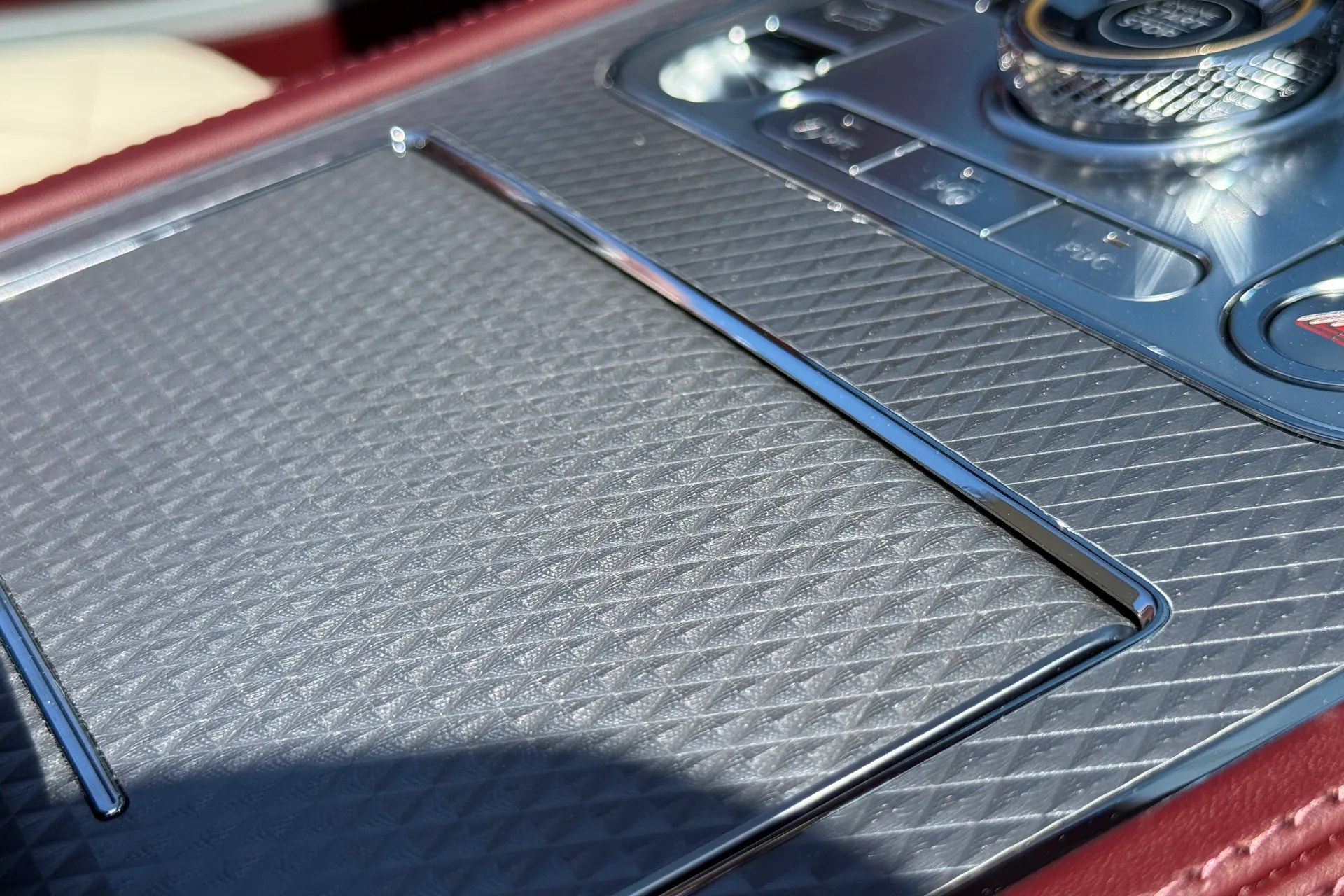 Bentley CONTINENTAL GTC thumbnail image number 35