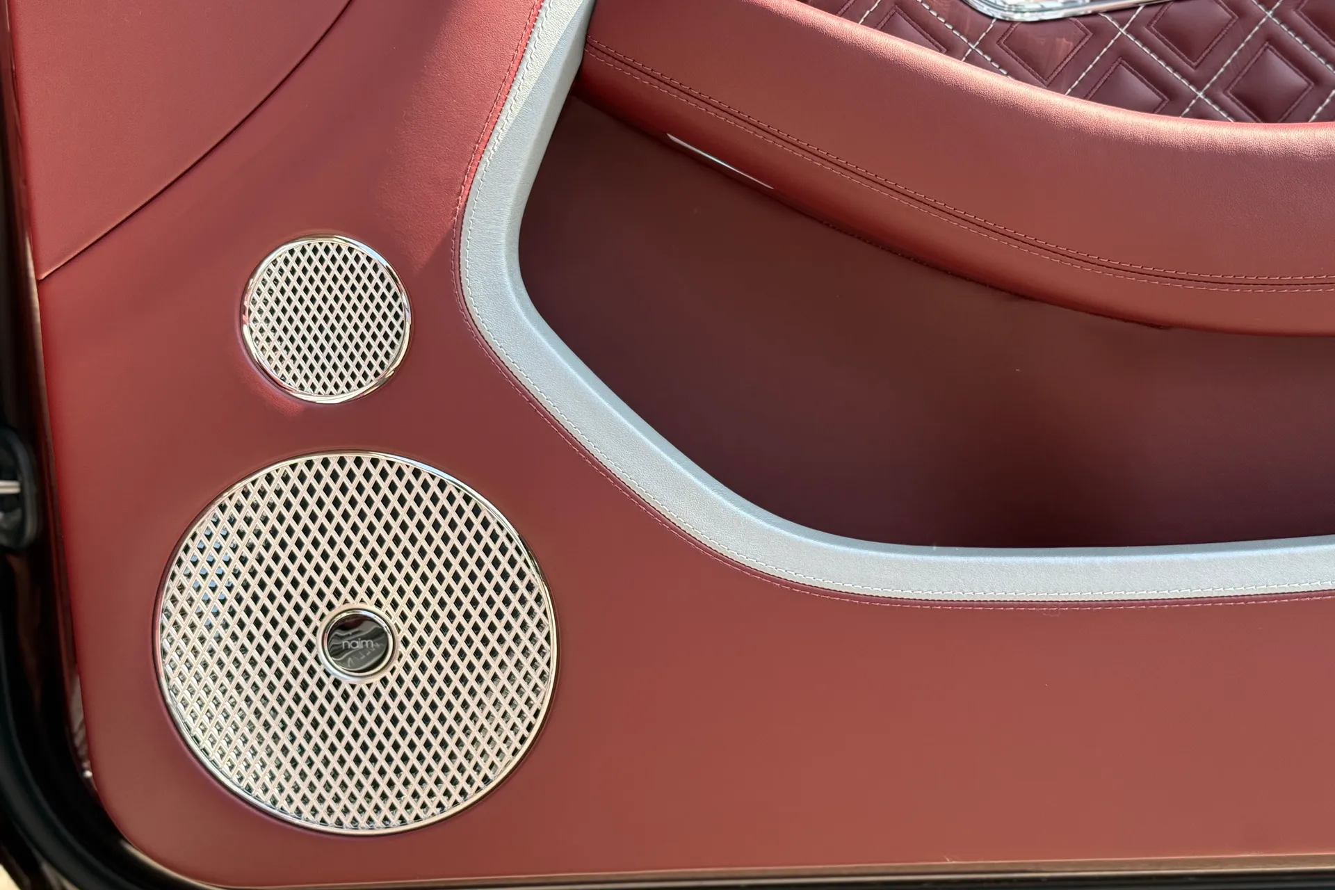 Bentley CONTINENTAL GTC thumbnail image number 11