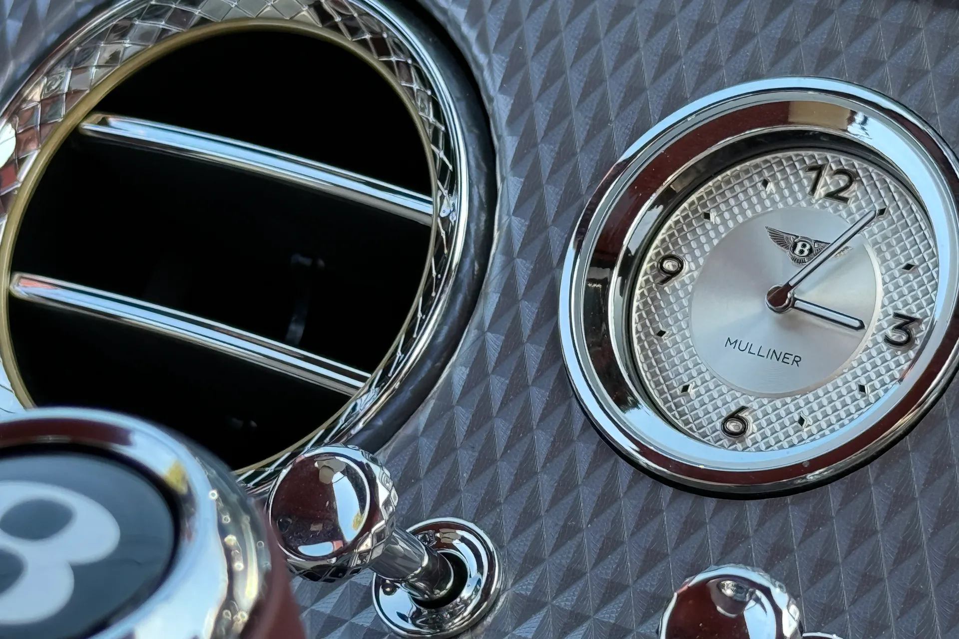 Bentley CONTINENTAL GTC thumbnail image number 53