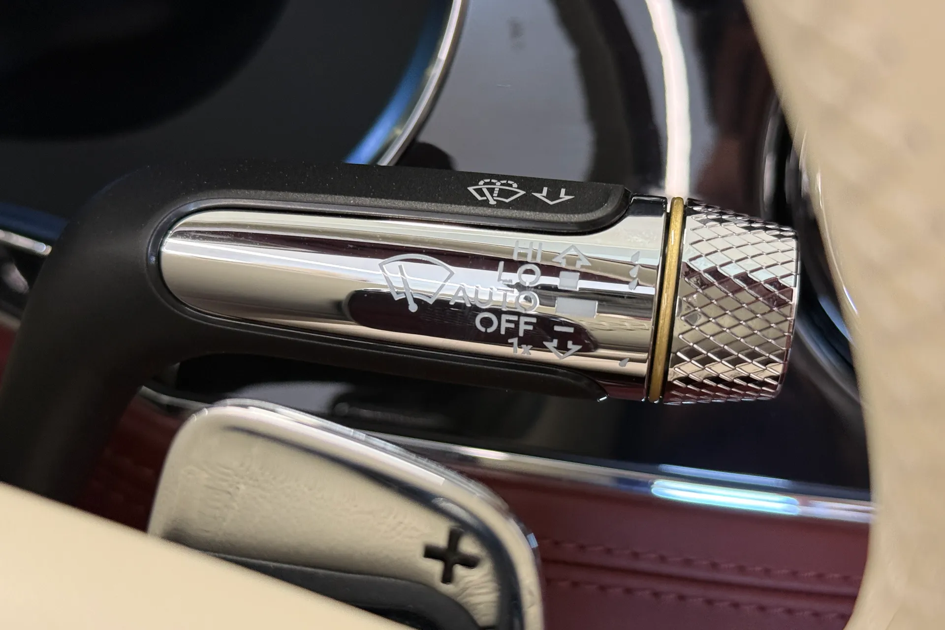 Bentley CONTINENTAL GTC thumbnail image number 58