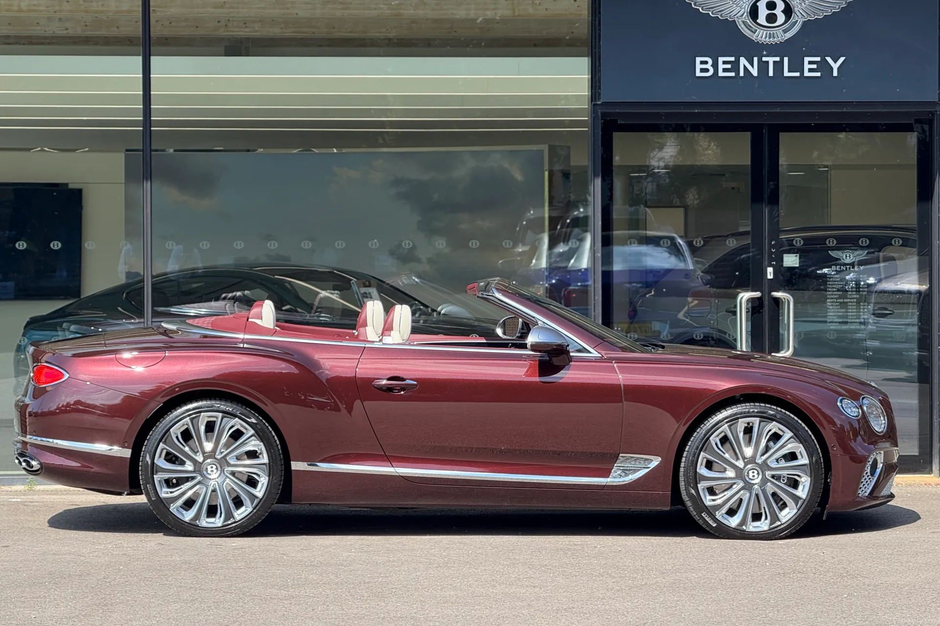 Bentley CONTINENTAL GTC thumbnail image number 2