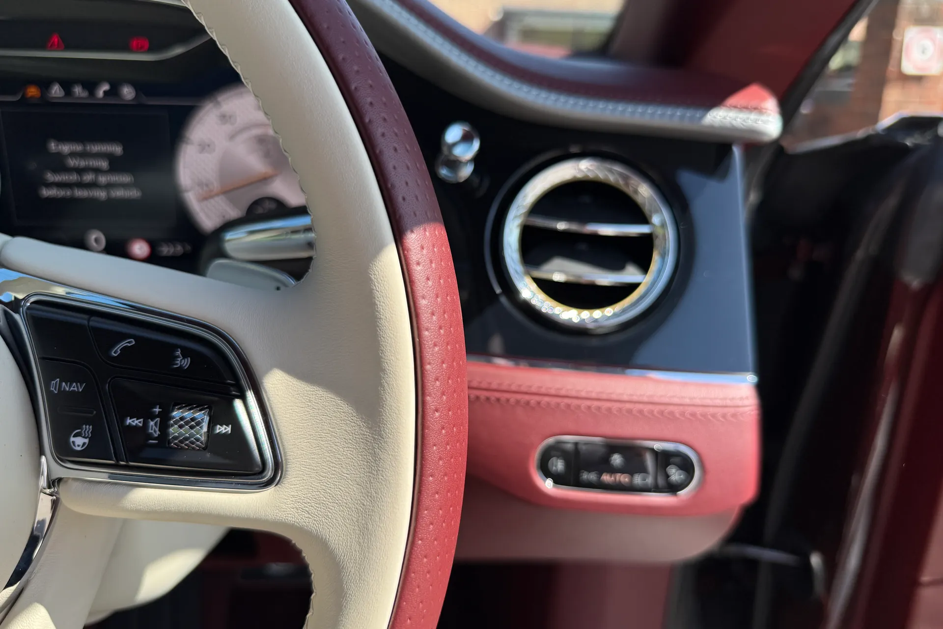 Bentley CONTINENTAL GTC thumbnail image number 50