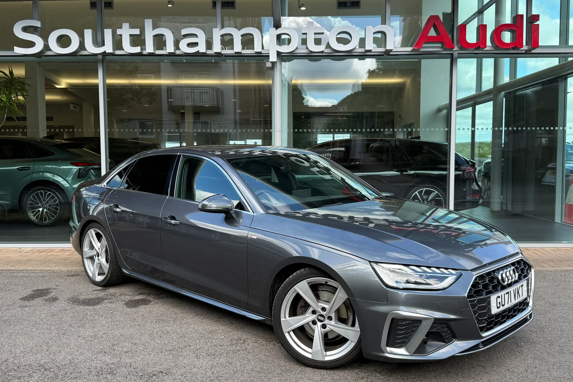 Audi A4 thumbnail image number 59